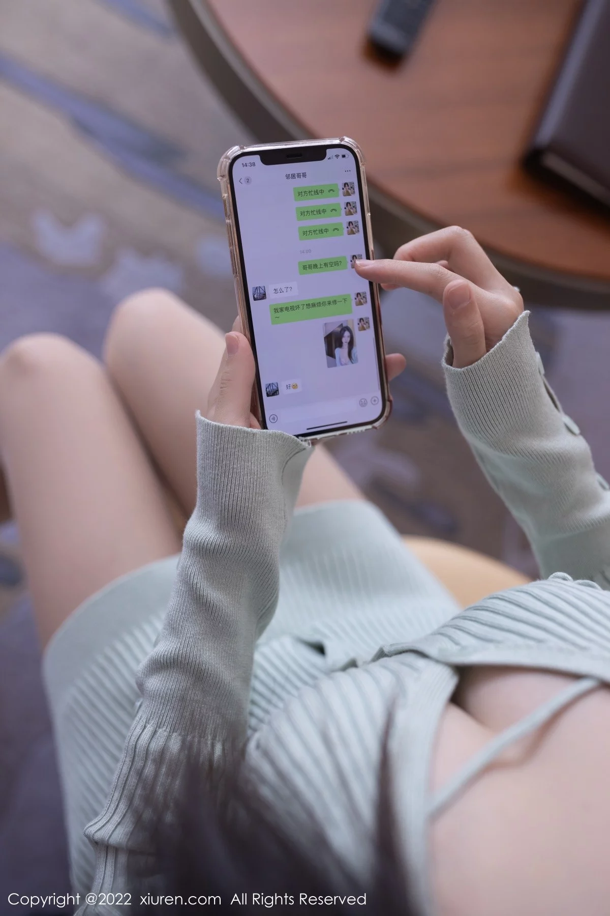 [[XiuRen秀人网]秀人网]No.5206_模特利世酒店场景私房半脱露淡紫色蕾丝内衣原色丝袜诱惑写真94P