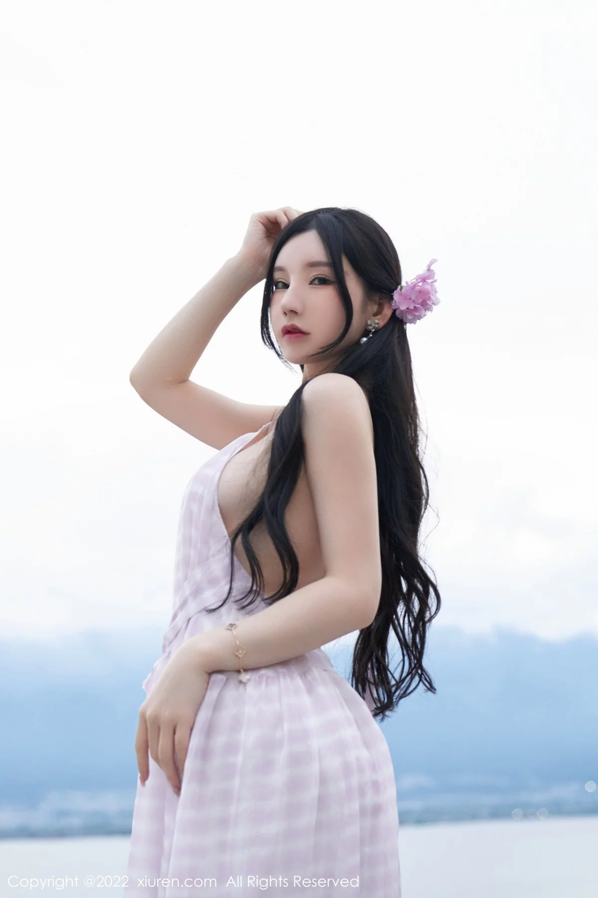 [[XiuRen秀人网]秀人网]No.5207_女神周于希Sally心愿旅拍脱连衣长裙露性感白色网纱内衣诱惑写真79P