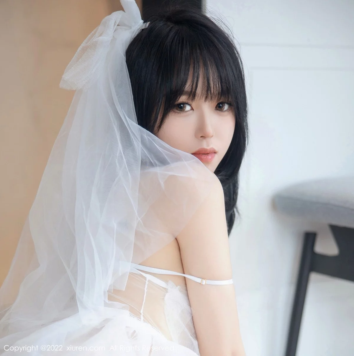 [[XiuRen秀人网]秀人网]No.5212_模特奶瓶私房性感白色婚纱服饰配白色丝袜秀翘臀美腿诱惑写真89P