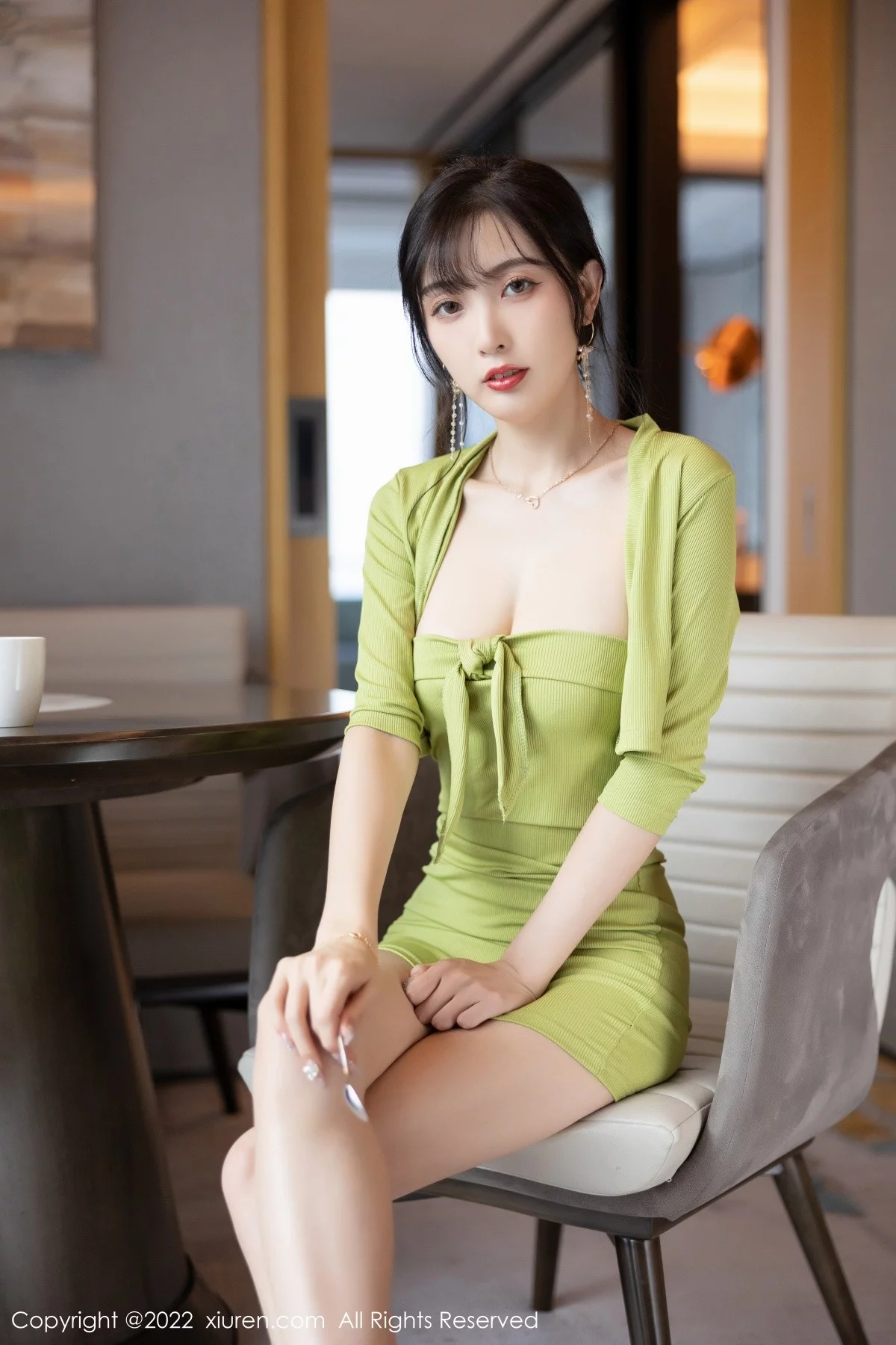 [[XiuRen秀人网]秀人网]No.5211_模特林星阑私房性感绿色露肩连衣短裙半脱露曼妙身材诱惑写真92P