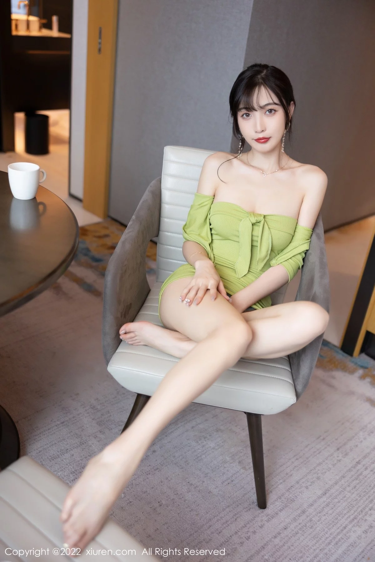 [[XiuRen秀人网]秀人网]No.5211_模特林星阑私房性感绿色露肩连衣短裙半脱露曼妙身材诱惑写真92P