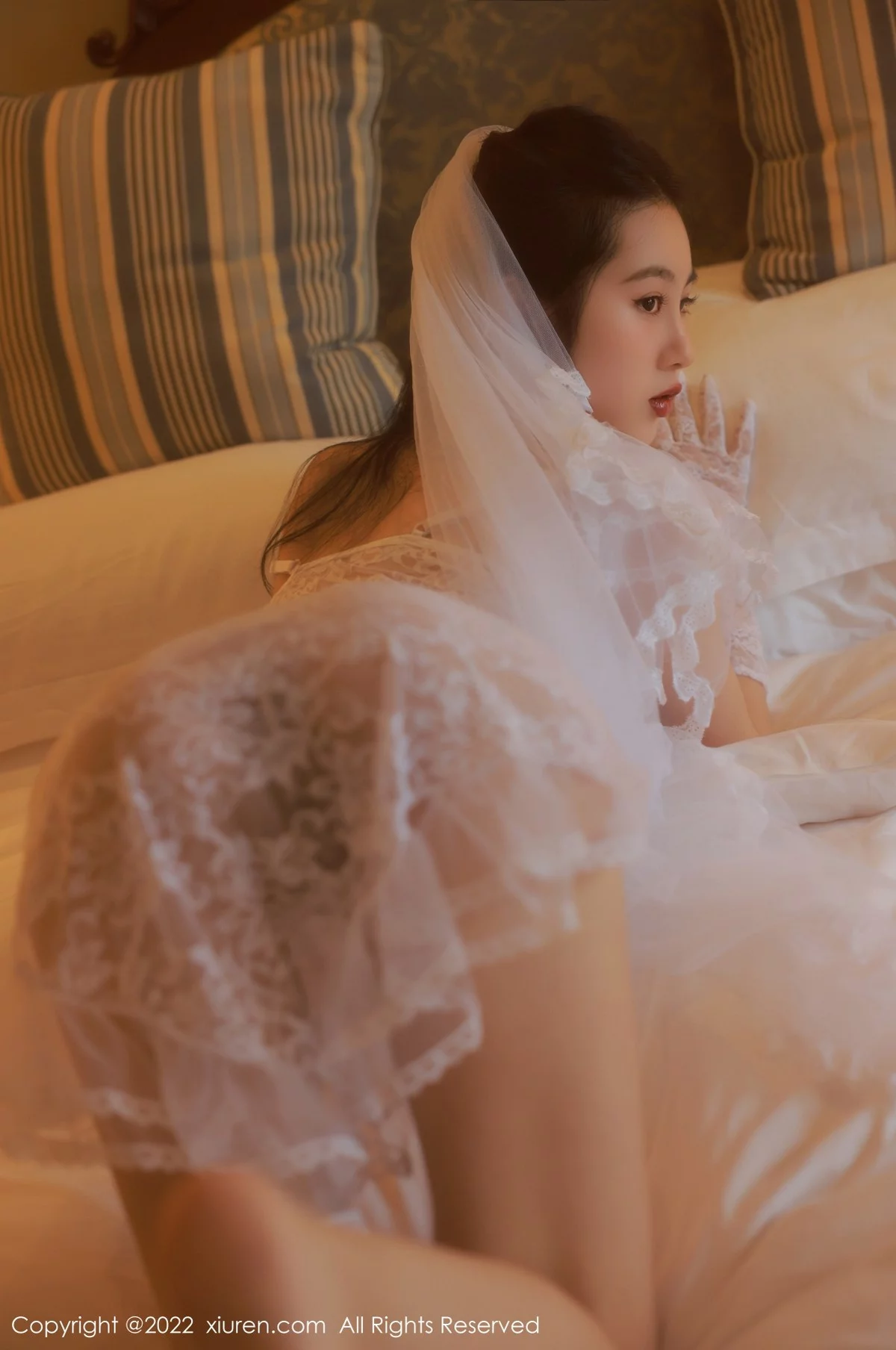 [[XiuRen秀人网]秀人网]No.5208_模特谢晚晚澳门旅拍私房性感白色轻透婚纱秀完美身材诱惑写真62P