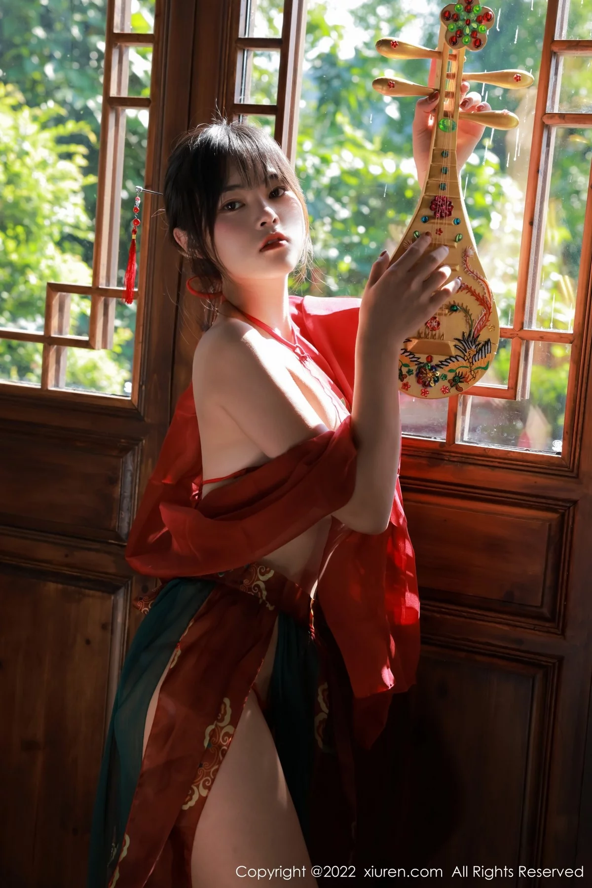 [[XiuRen秀人网]秀人网]No.5222_模特奈沐子澳门旅拍室内场景红色轻透古装肚兜配丁字裤诱惑写真47P