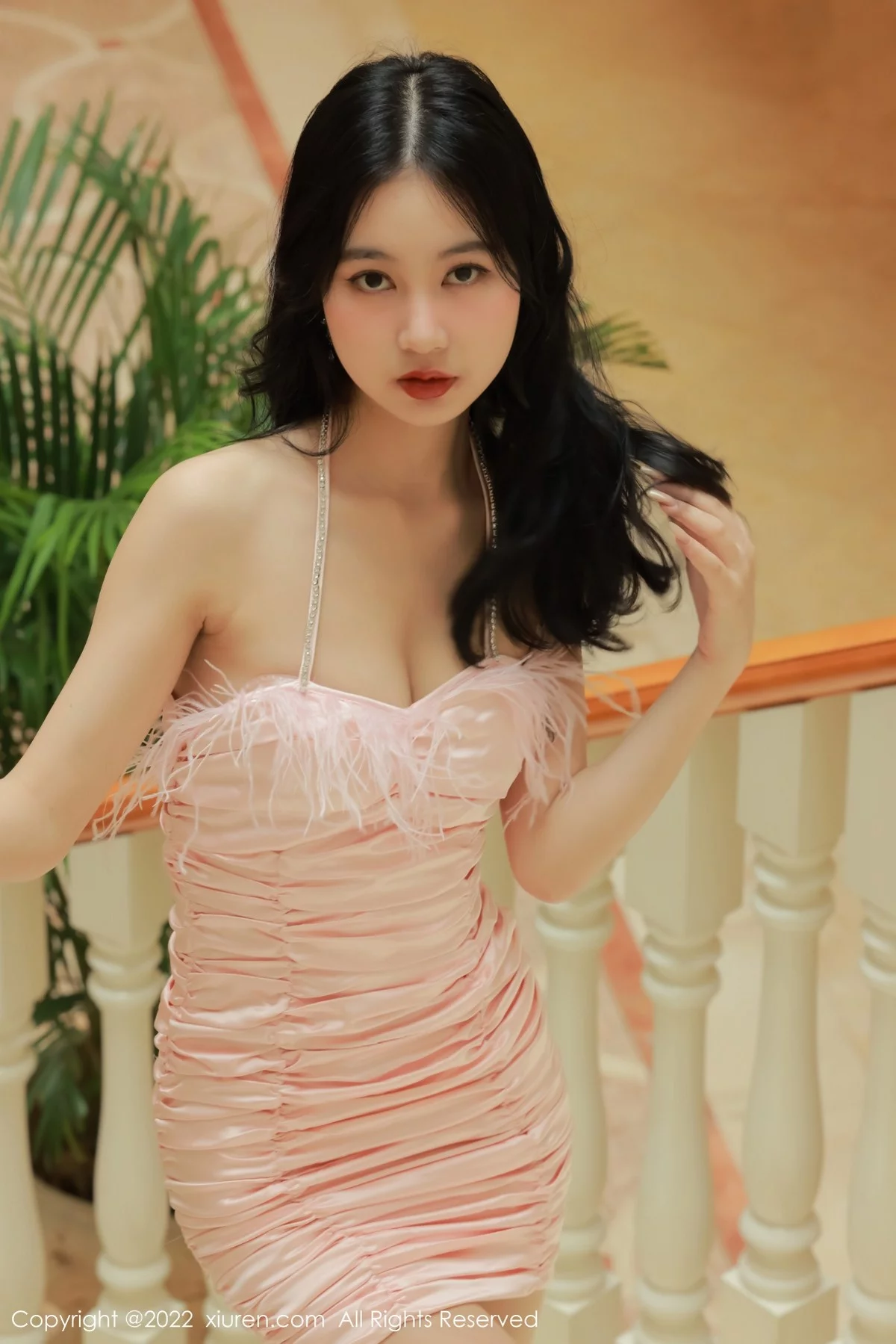 [[XiuRen秀人网]秀人网]No.5235_模特谢晚晚澳门旅拍性感粉色吊带配超薄肉丝半脱秀翘臀诱惑写真52P