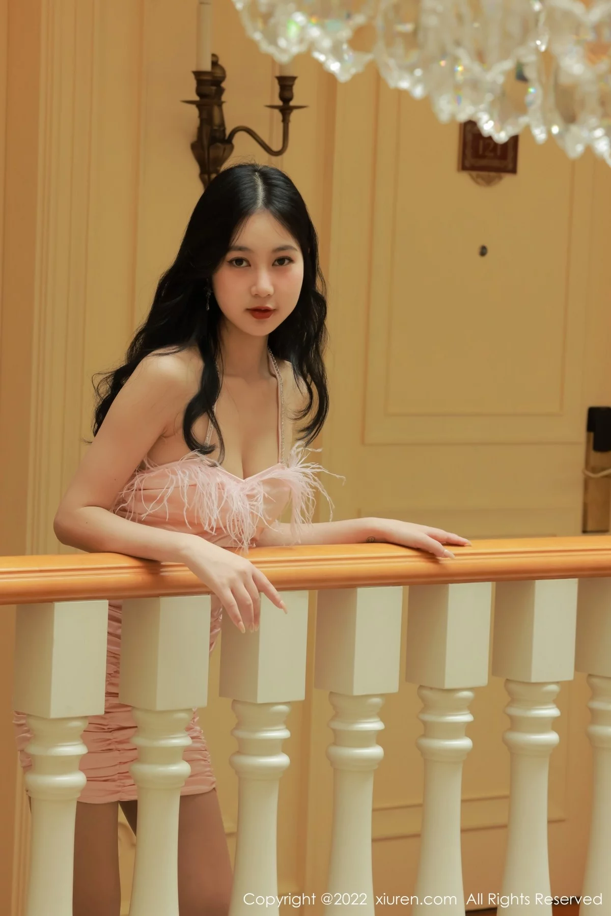 [[XiuRen秀人网]秀人网]No.5235_模特谢晚晚澳门旅拍性感粉色吊带配超薄肉丝半脱秀翘臀诱惑写真52P