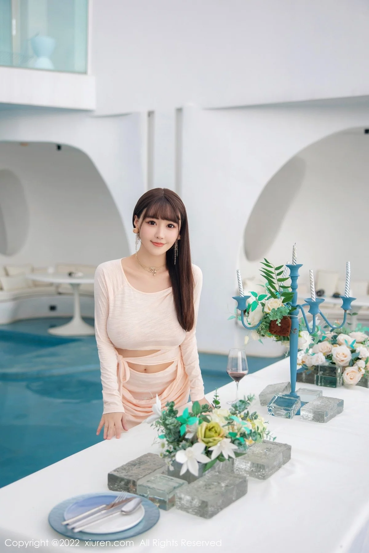 [[XiuRen秀人网]秀人网]No.5248_女神朱可儿Flora大理旅拍浅色镂空连衣裙配超薄肉丝撩人诱惑写真90P