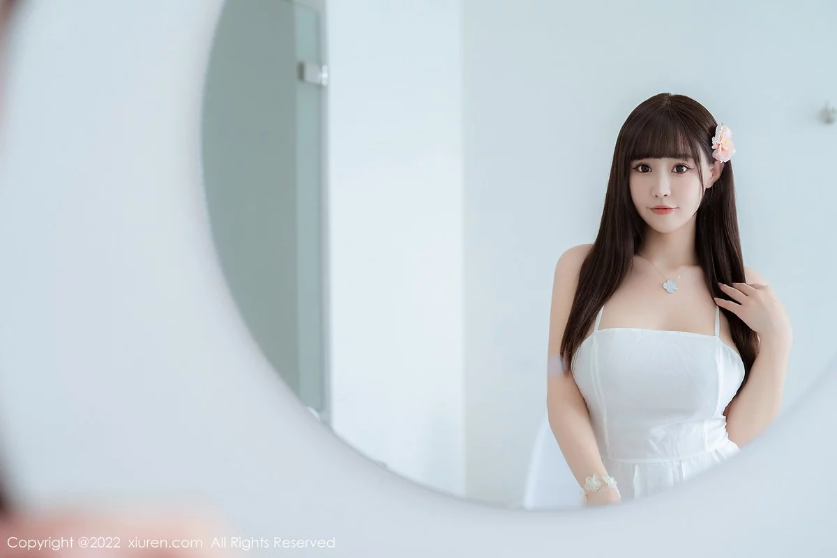 [[XiuRen秀人网]秀人网]No.5261_女神朱可儿Flora大理旅拍白色露肩吊带裙配白丝袜丰满诱惑写真114P