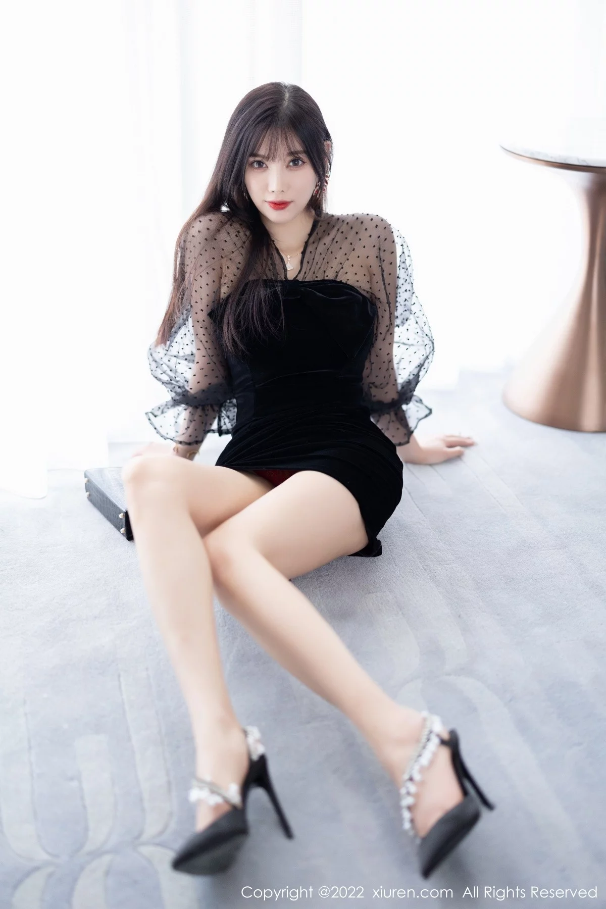 [[XiuRen秀人网]秀人网]No.5264_女神杨晨晨Yome脱黑色轻透连衣裙露红色蕾丝内衣惹火诱惑写真84P