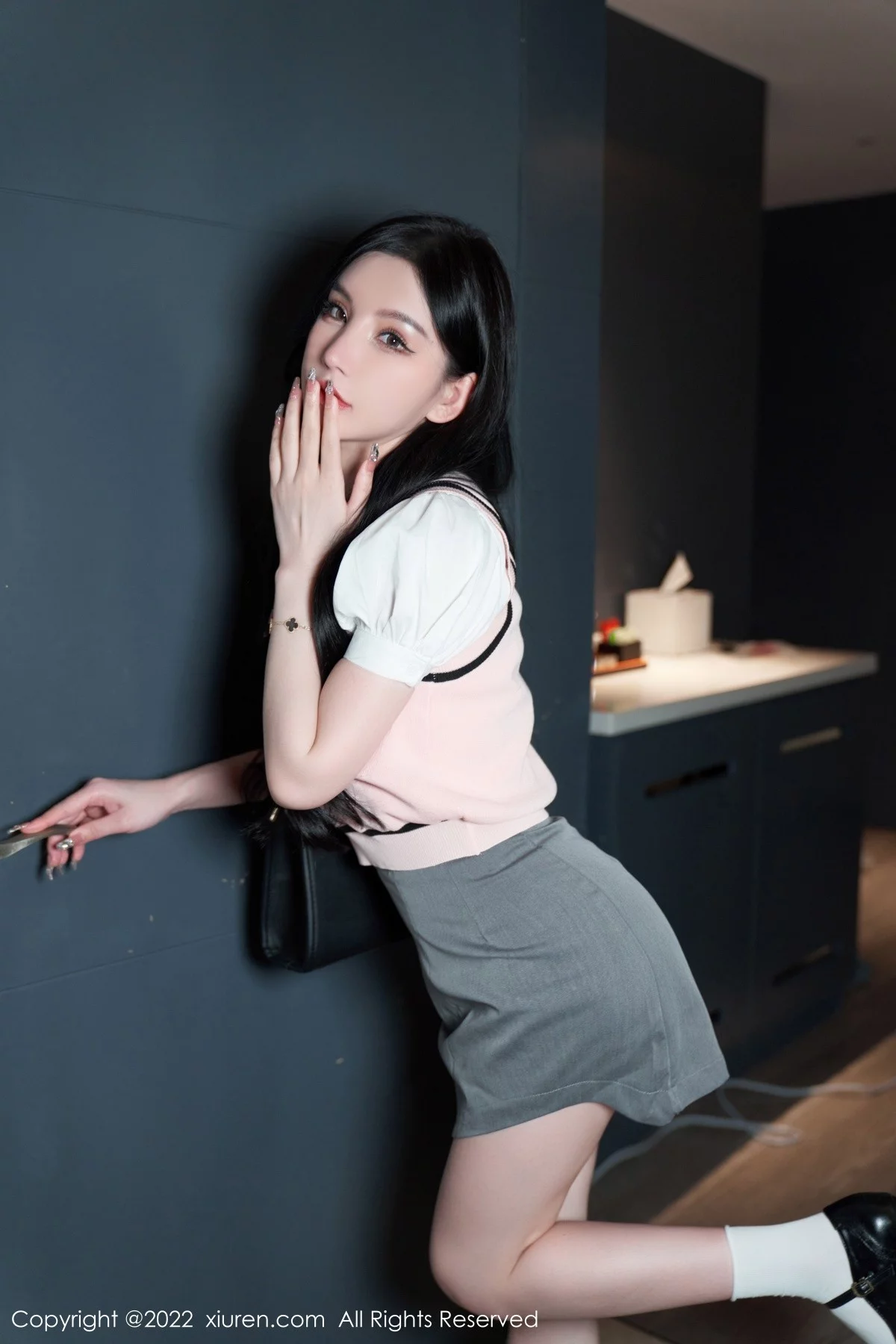 [[XiuRen秀人网]秀人网]No.5285_女神周于希Sally心愿旅拍私房情趣捆绑露淡粉蕾丝内衣诱惑写真86P