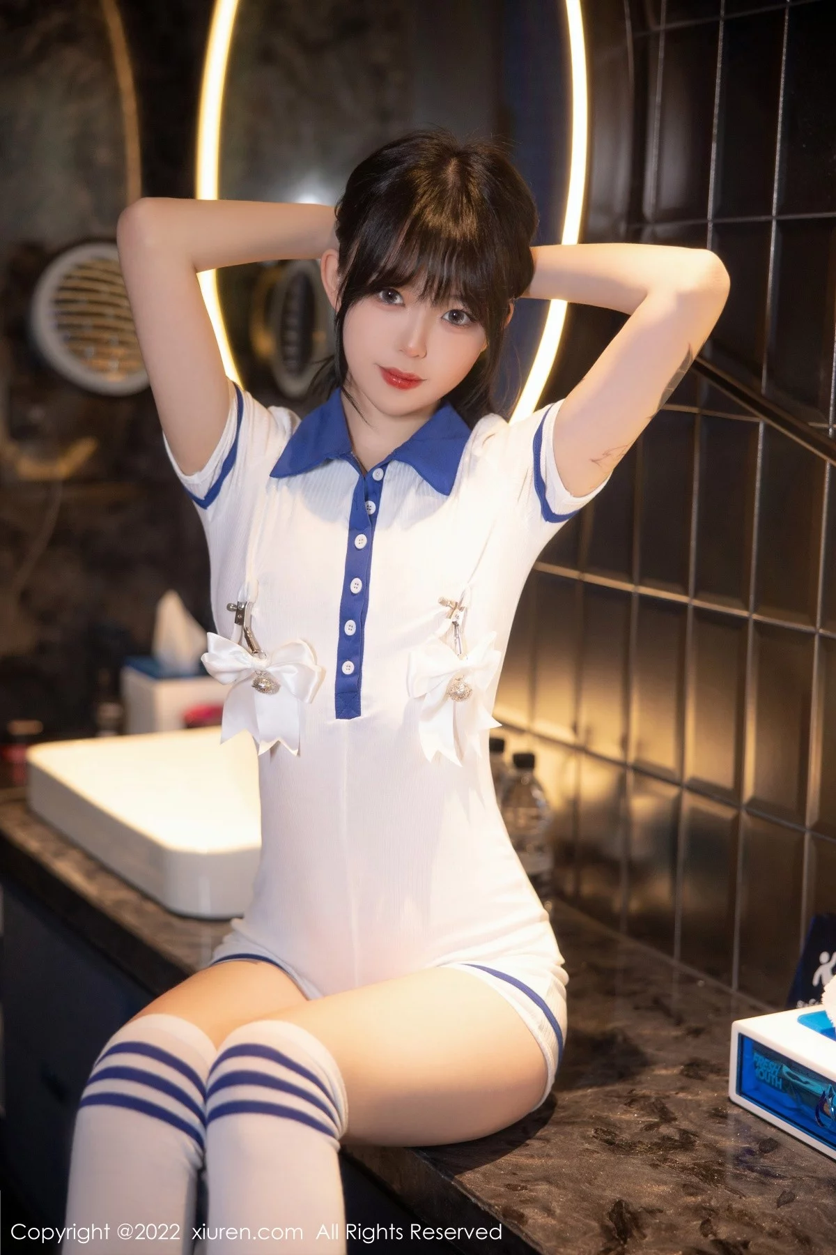 [[XiuRen秀人网]秀人网]No.5291_模特奶瓶性感白色水手服饰配白色长袜秀苗条身材迷人美腿写真88P