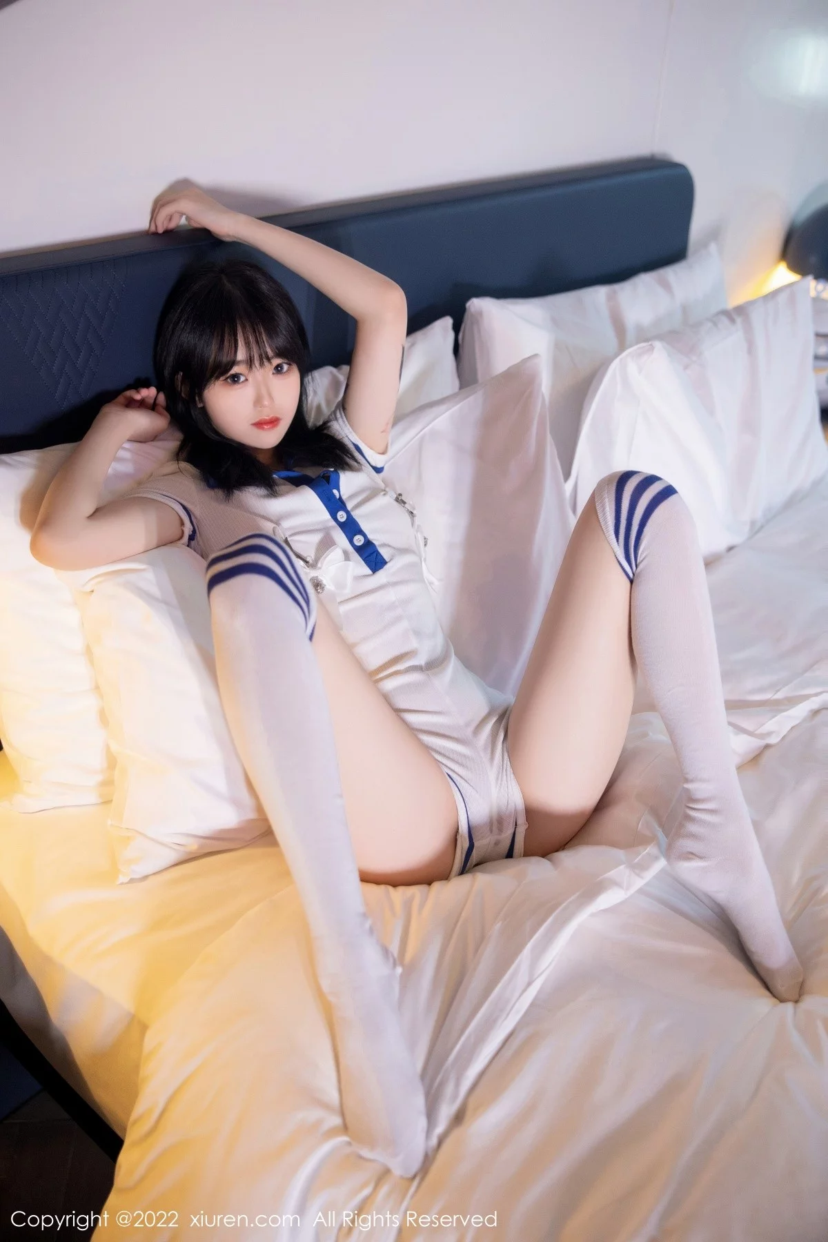 [[XiuRen秀人网]秀人网]No.5291_模特奶瓶性感白色水手服饰配白色长袜秀苗条身材迷人美腿写真88P