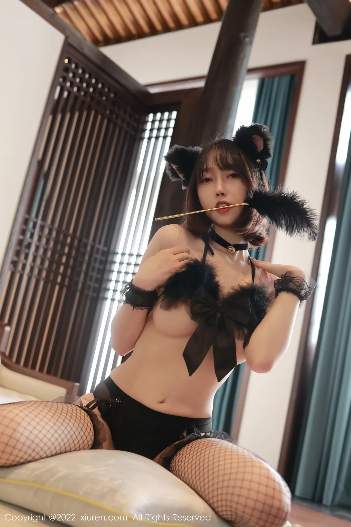 [[XiuRen秀人网]秀人网]No.5299_模特玥儿玥er澳门旅拍毛绒内衣配吊带网袜秀曼妙身材诱惑写真68P