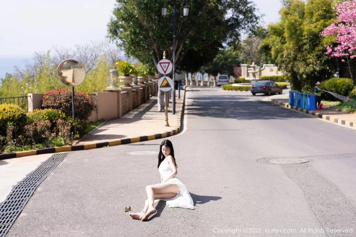 [[XiuRen秀人网]秀人网]No.5173_模特熊小诺大理旅拍私房杏色轻透吊裙秀苗条身材性感迷人写真61P