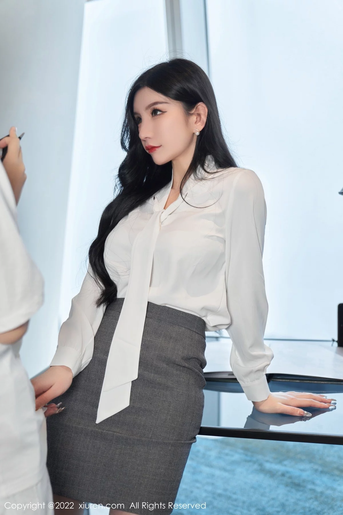 [[XiuRen秀人网]秀人网]No.5177_女神周于希Sally心愿旅拍性感职业装+黑色情趣服饰完美诱惑写真81P