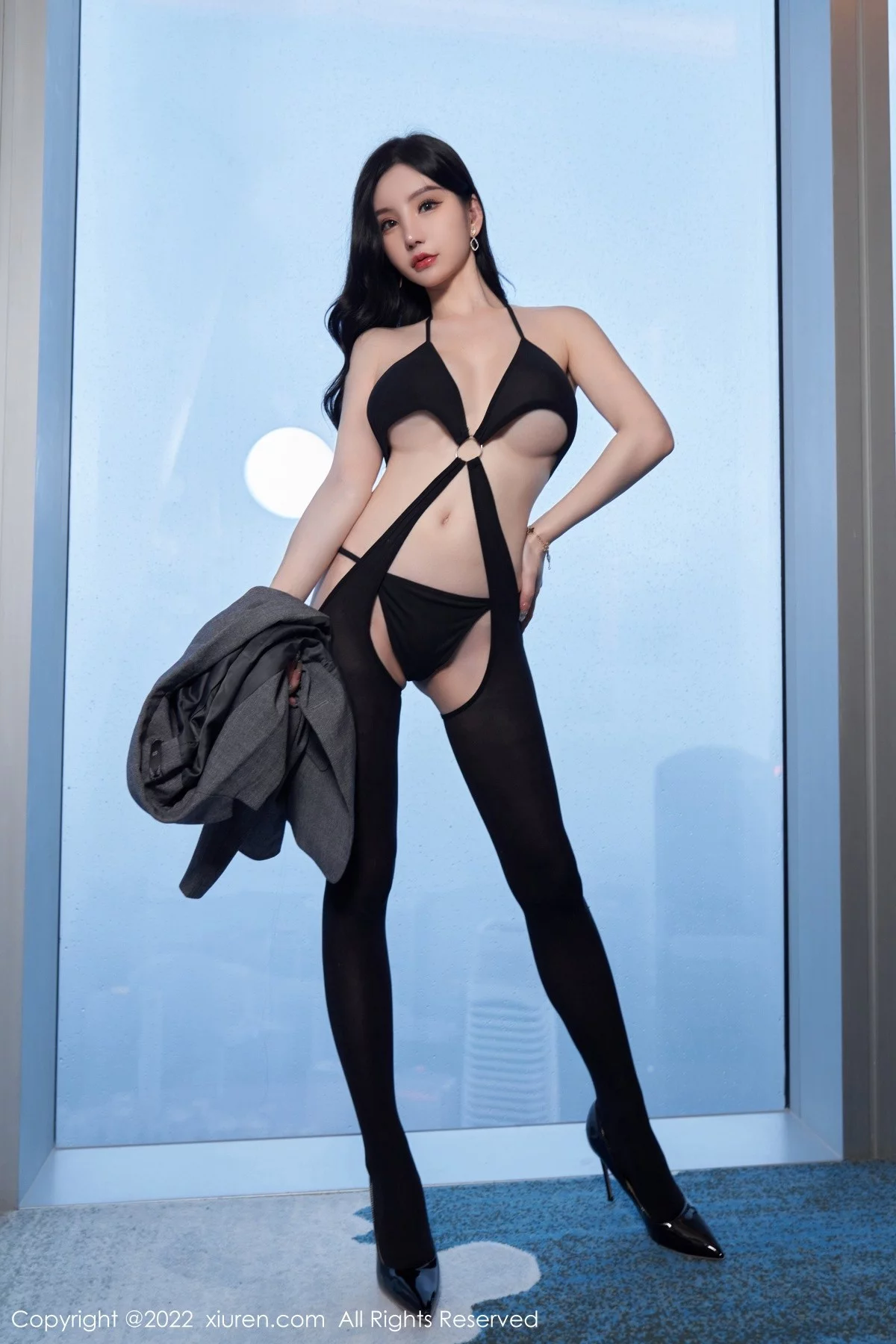 [[XiuRen秀人网]秀人网]No.5177_女神周于希Sally心愿旅拍性感职业装+黑色情趣服饰完美诱惑写真81P