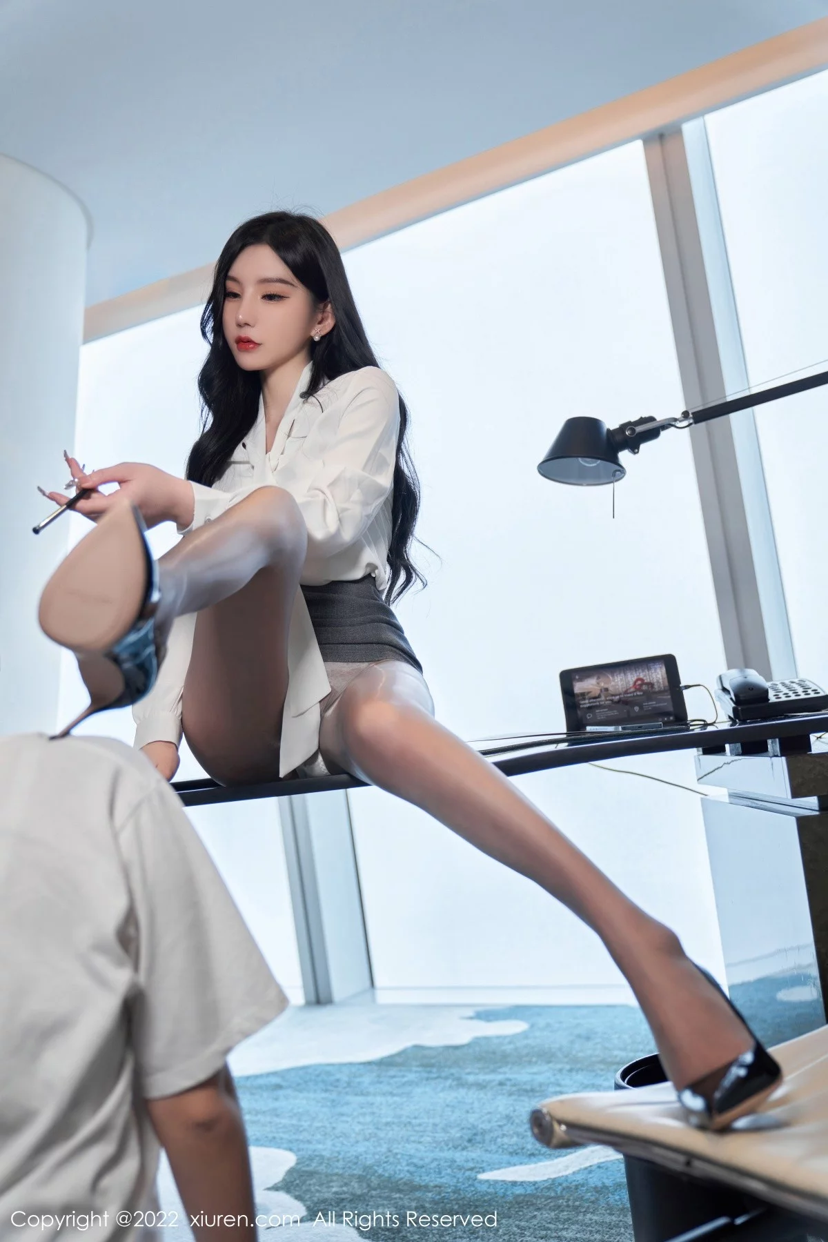 [[XiuRen秀人网]秀人网]No.5177_女神周于希Sally心愿旅拍性感职业装+黑色情趣服饰完美诱惑写真81P