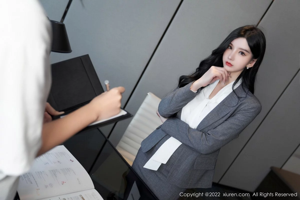 [[XiuRen秀人网]秀人网]No.5177_女神周于希Sally心愿旅拍性感职业装+黑色情趣服饰完美诱惑写真81P