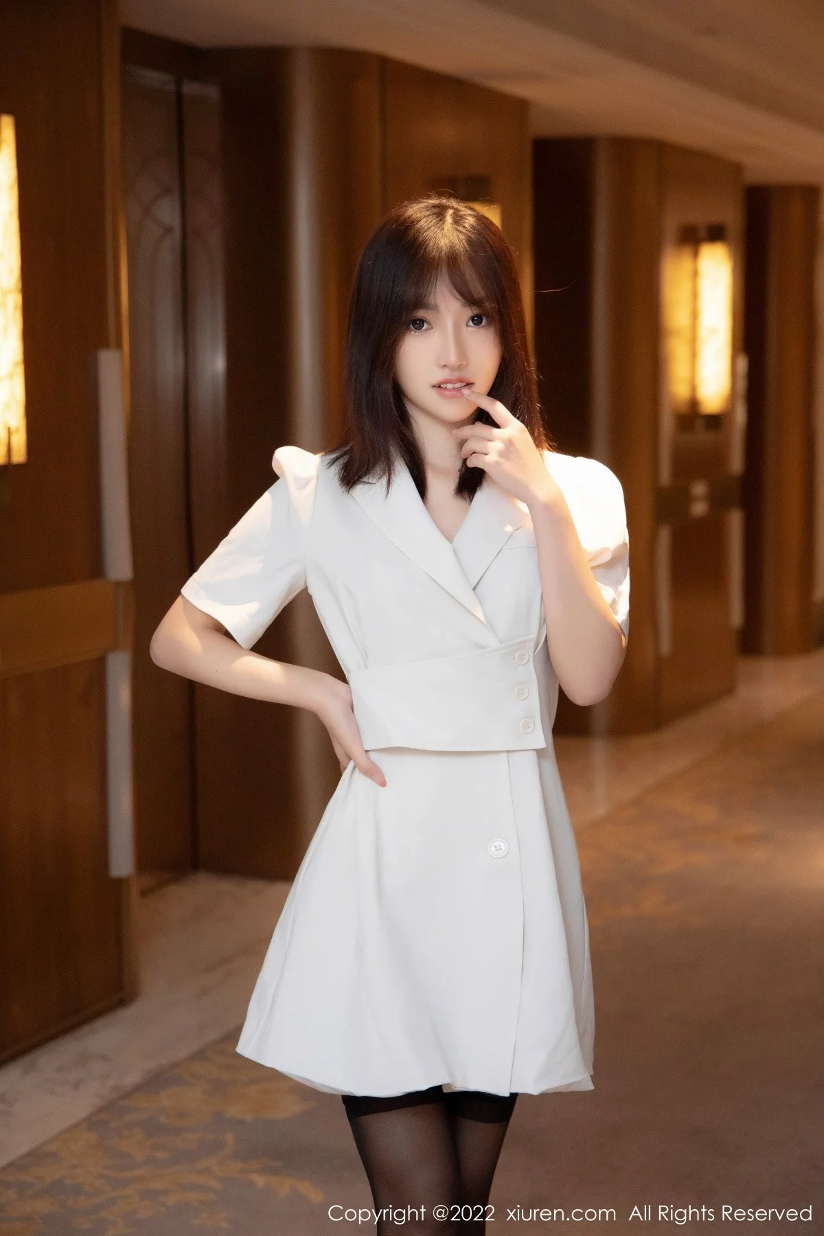 [[XiuRen秀人网]秀人网]No.5184_模特西门小玉白色连衣裙半脱露红色蕾丝内衣配超薄黑丝诱惑写真76P