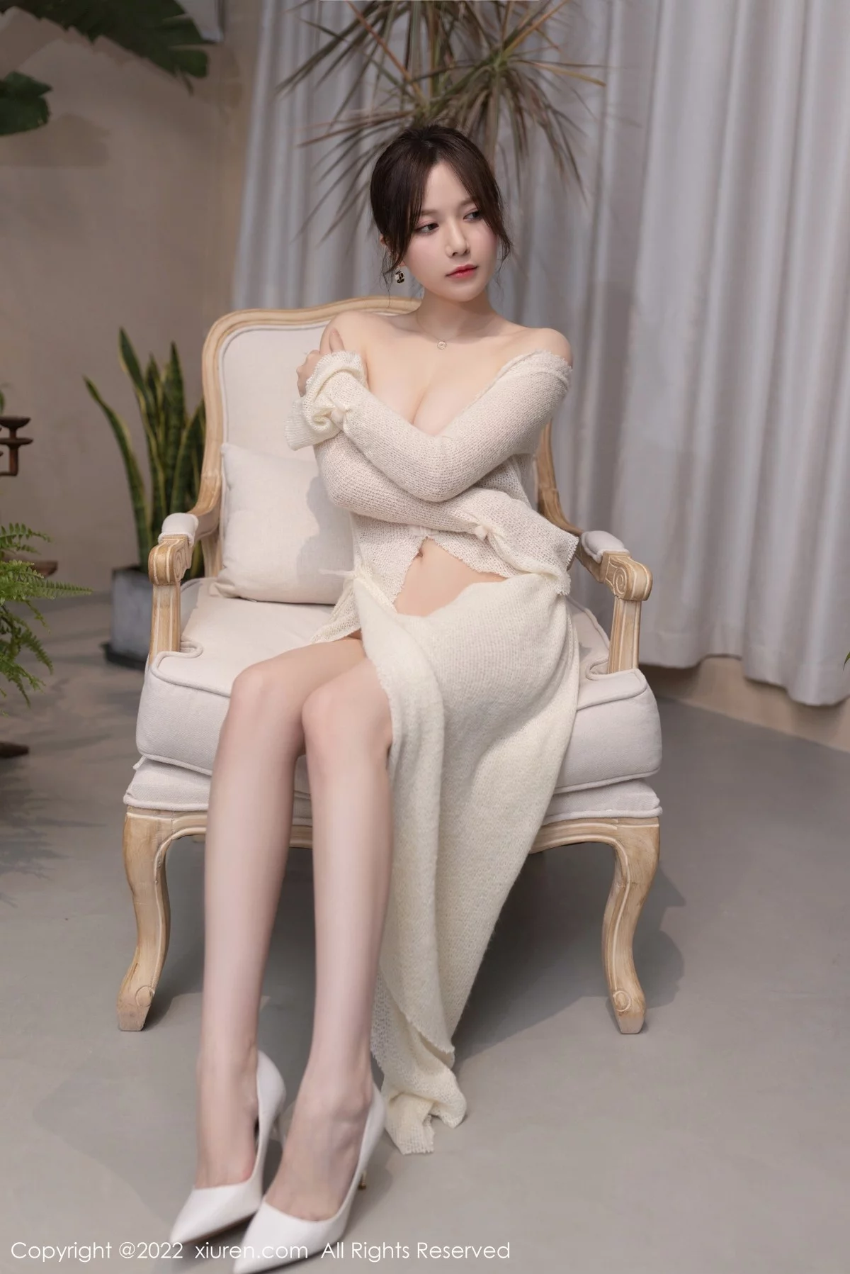 [[XiuRen秀人网]秀人网]No.5191_模特鱼子酱Fish广州-云南旅拍米色轻透服饰秀曼妙身材诱惑写真82P