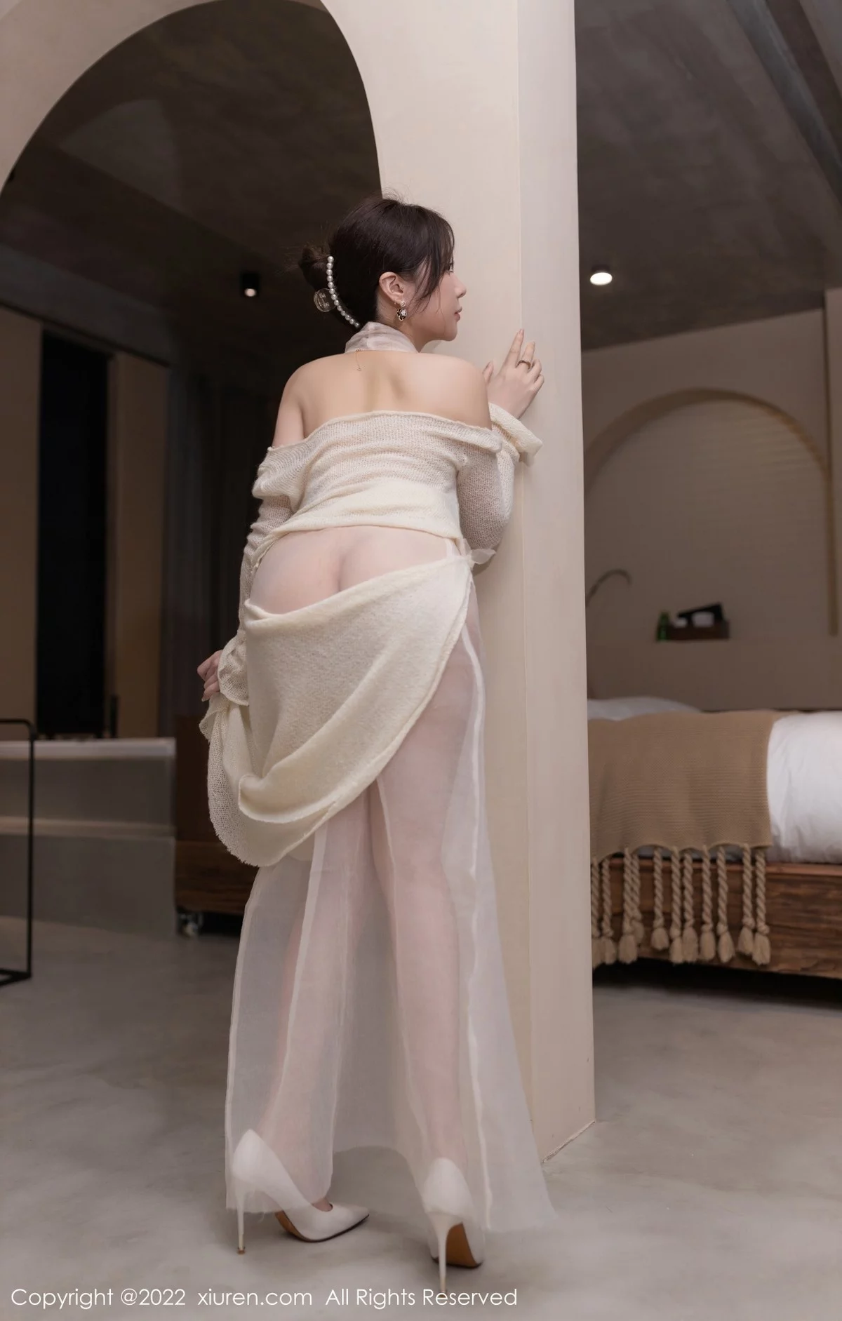 [[XiuRen秀人网]秀人网]No.5191_模特鱼子酱Fish广州-云南旅拍米色轻透服饰秀曼妙身材诱惑写真82P