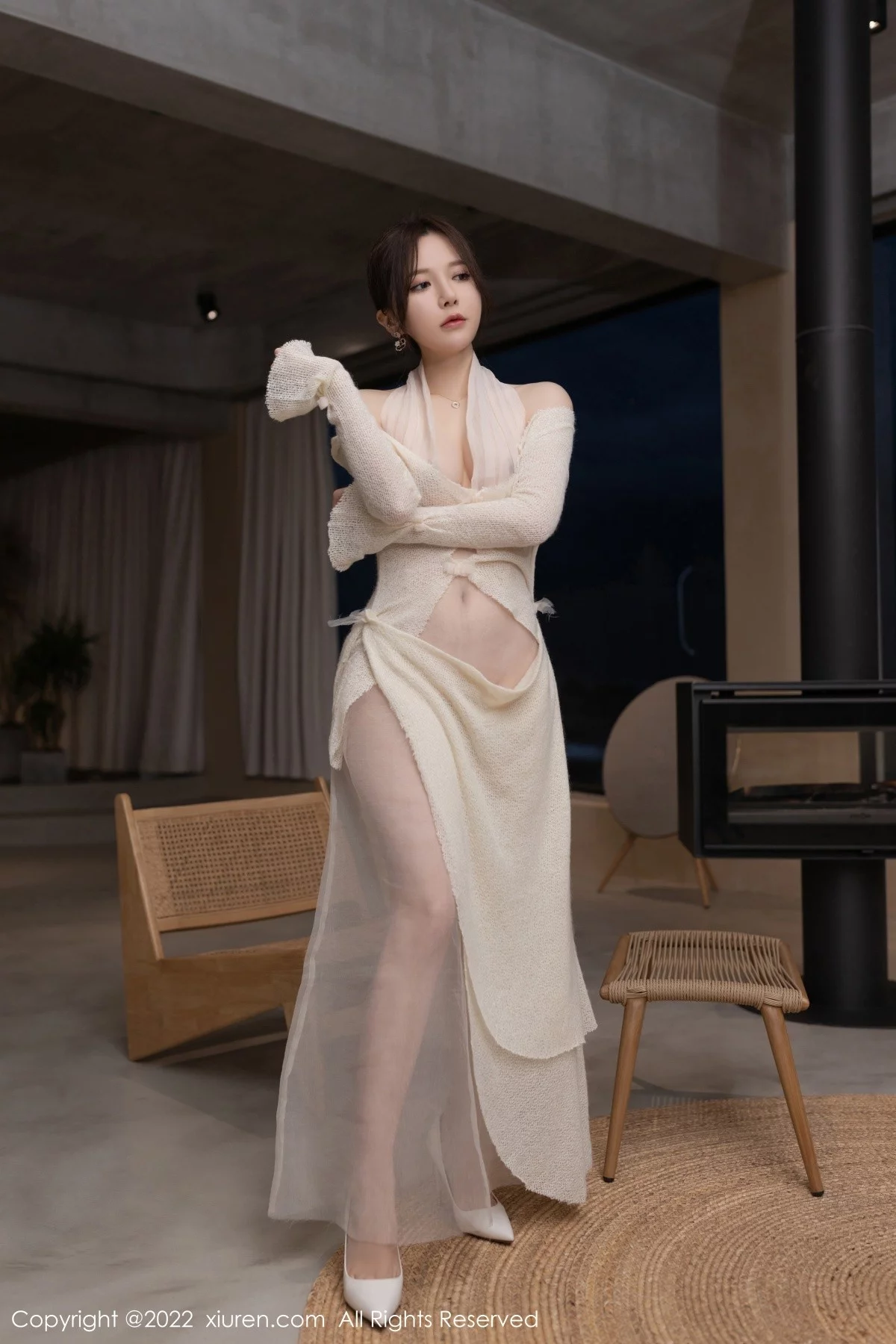 [[XiuRen秀人网]秀人网]No.5191_模特鱼子酱Fish广州-云南旅拍米色轻透服饰秀曼妙身材诱惑写真82P