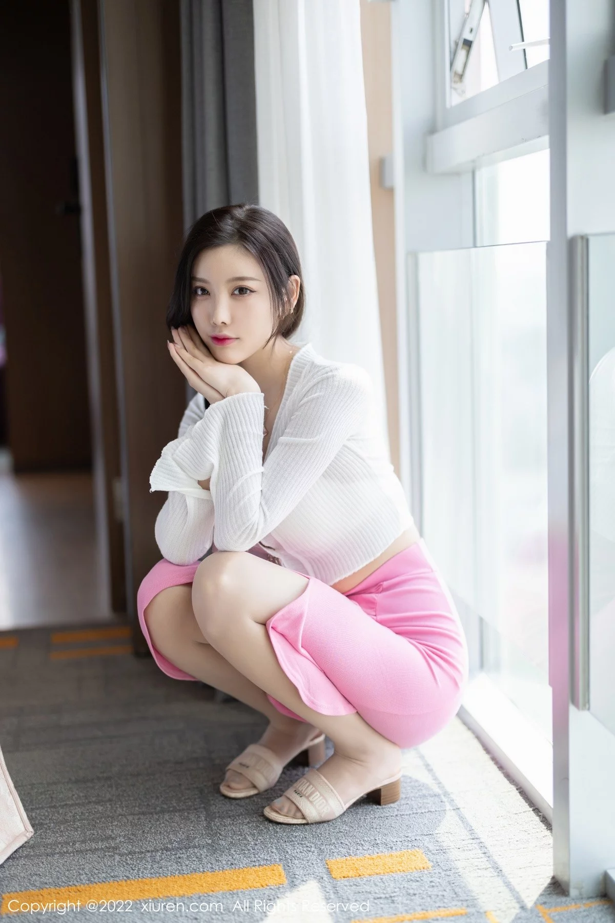 [[XiuRen秀人网]秀人网]No.5200_女神杨晨晨Yome半脱露白色轻透蕾丝内衣秀完美身材诱惑写真76P