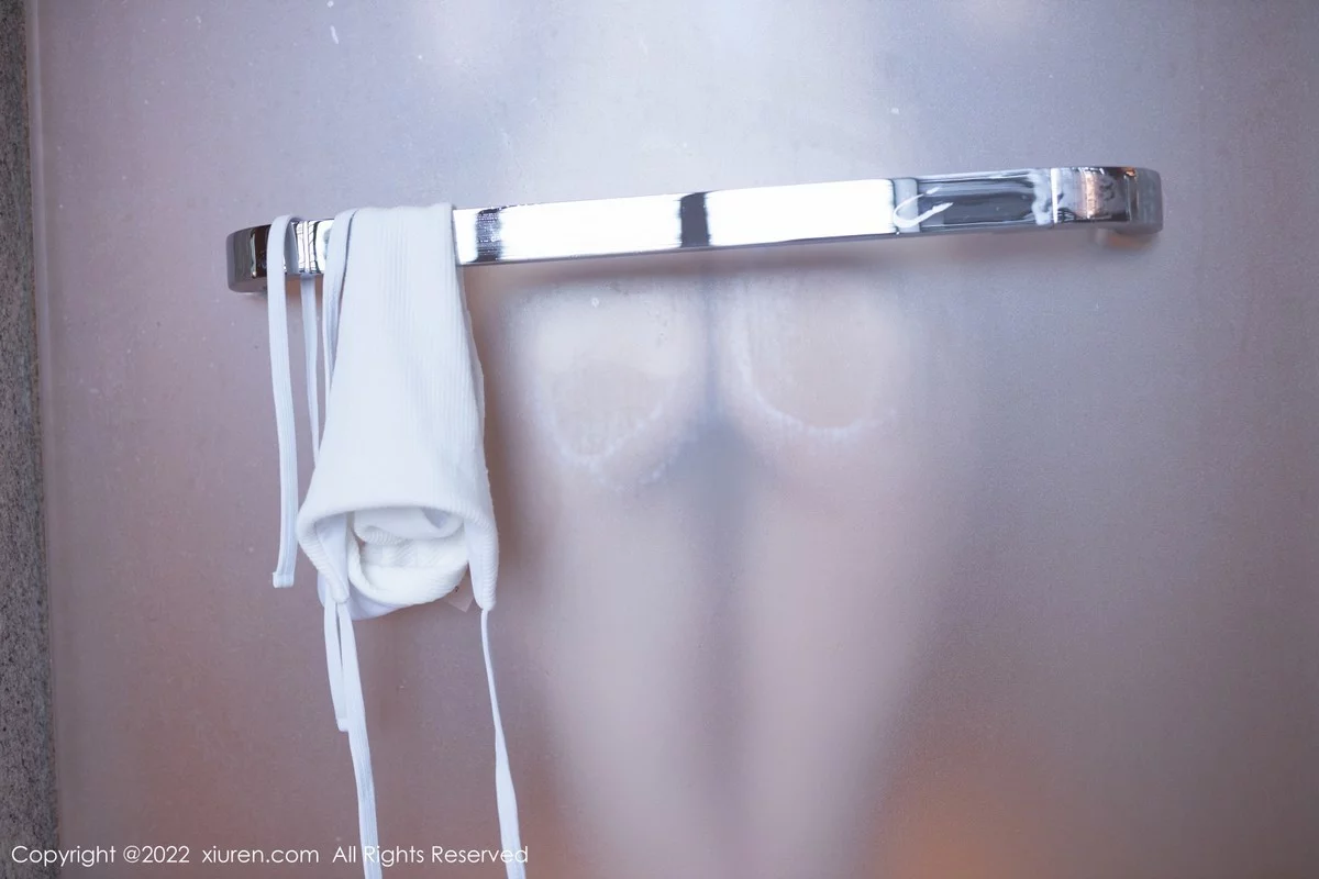 [[XiuRen秀人网]秀人网]No.5198_模特安然anran广州-云南旅拍酒店浴室性感白色内衣丰满诱惑写真76P