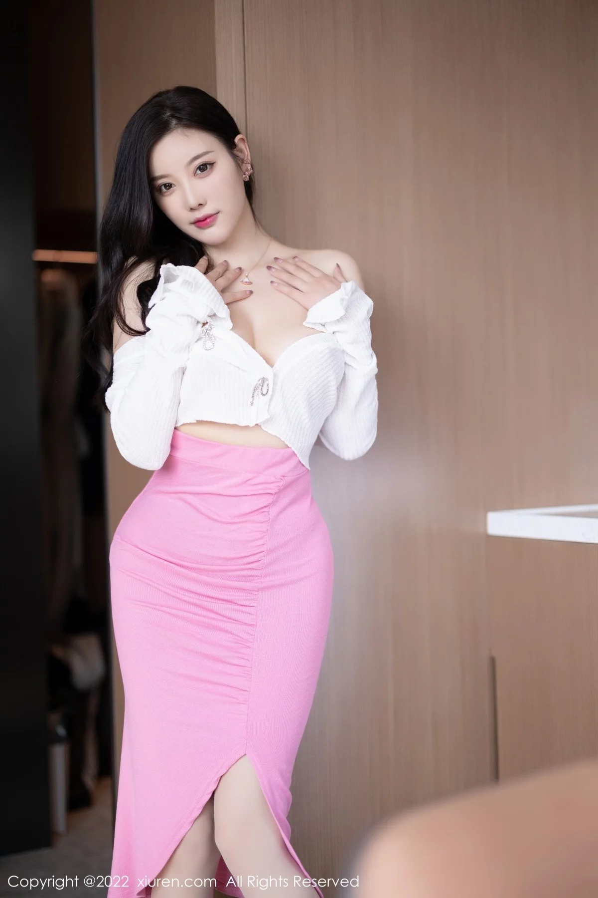 [[XiuRen秀人网]秀人网]No.5200_女神杨晨晨Yome半脱露白色轻透蕾丝内衣秀完美身材诱惑写真76P