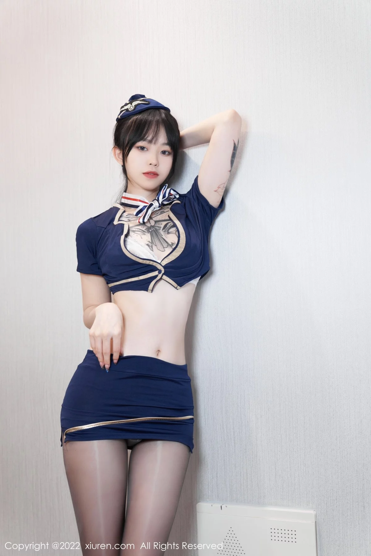 [[XiuRen秀人网]秀人网]No.5352_模特奶瓶脱性感蓝色服饰露白色蕾丝内衣超薄黑丝撩人诱惑写真60P