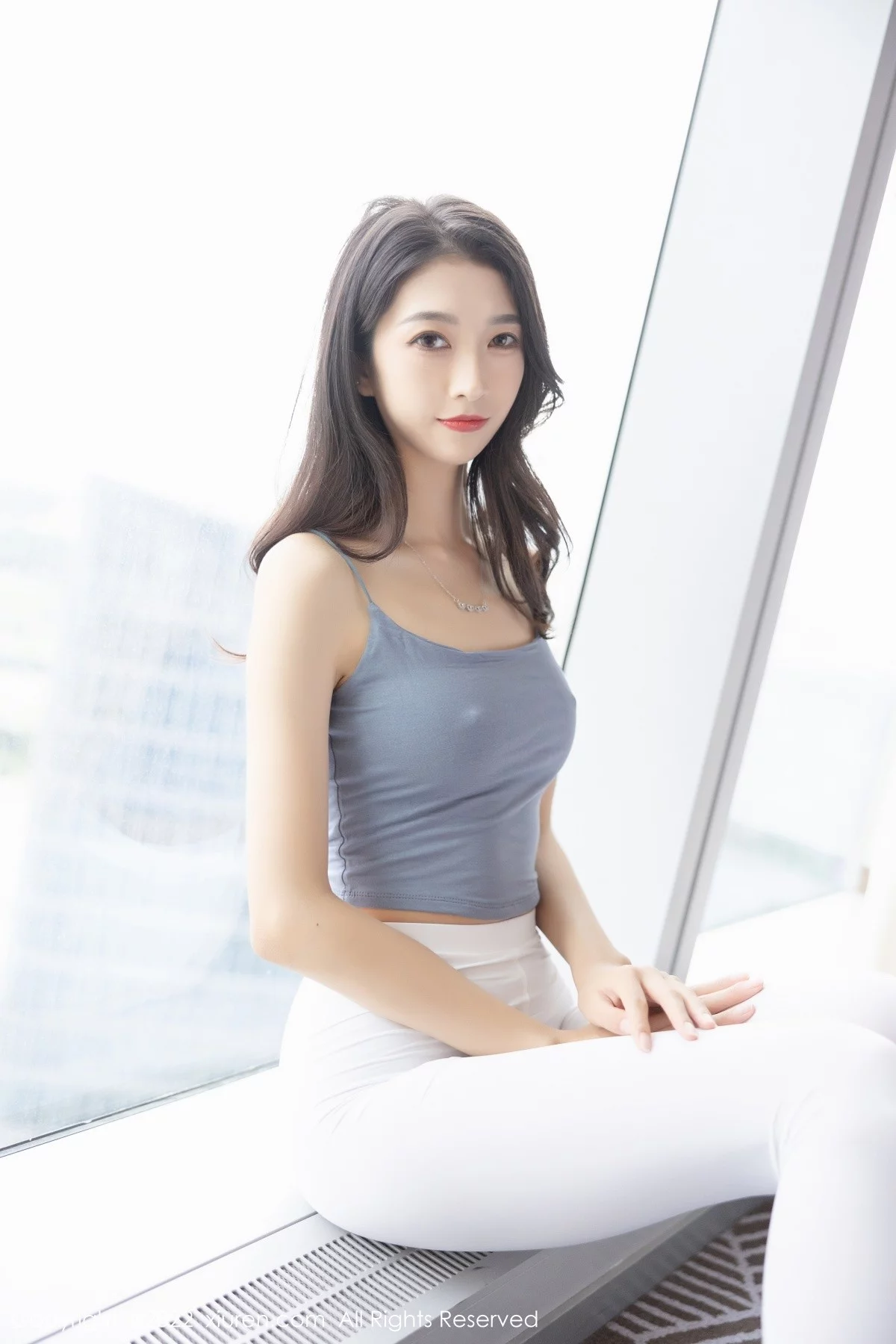 [[XiuRen秀人网]秀人网]No.5351_模特林乐一性感蓝色收身衣配轻透白色长裤秀苗条身材诱惑写真76P