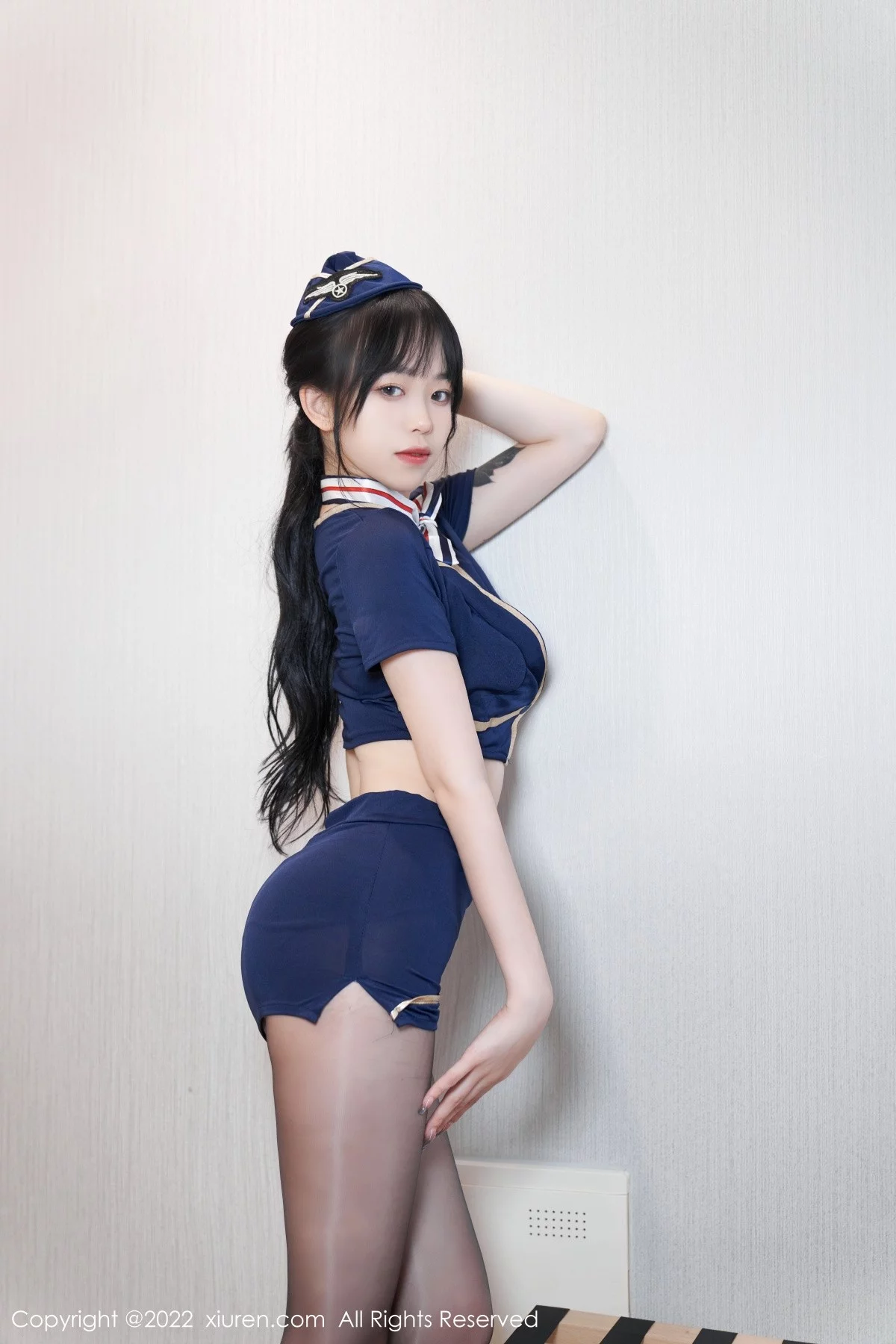 [[XiuRen秀人网]秀人网]No.5352_模特奶瓶脱性感蓝色服饰露白色蕾丝内衣超薄黑丝撩人诱惑写真60P