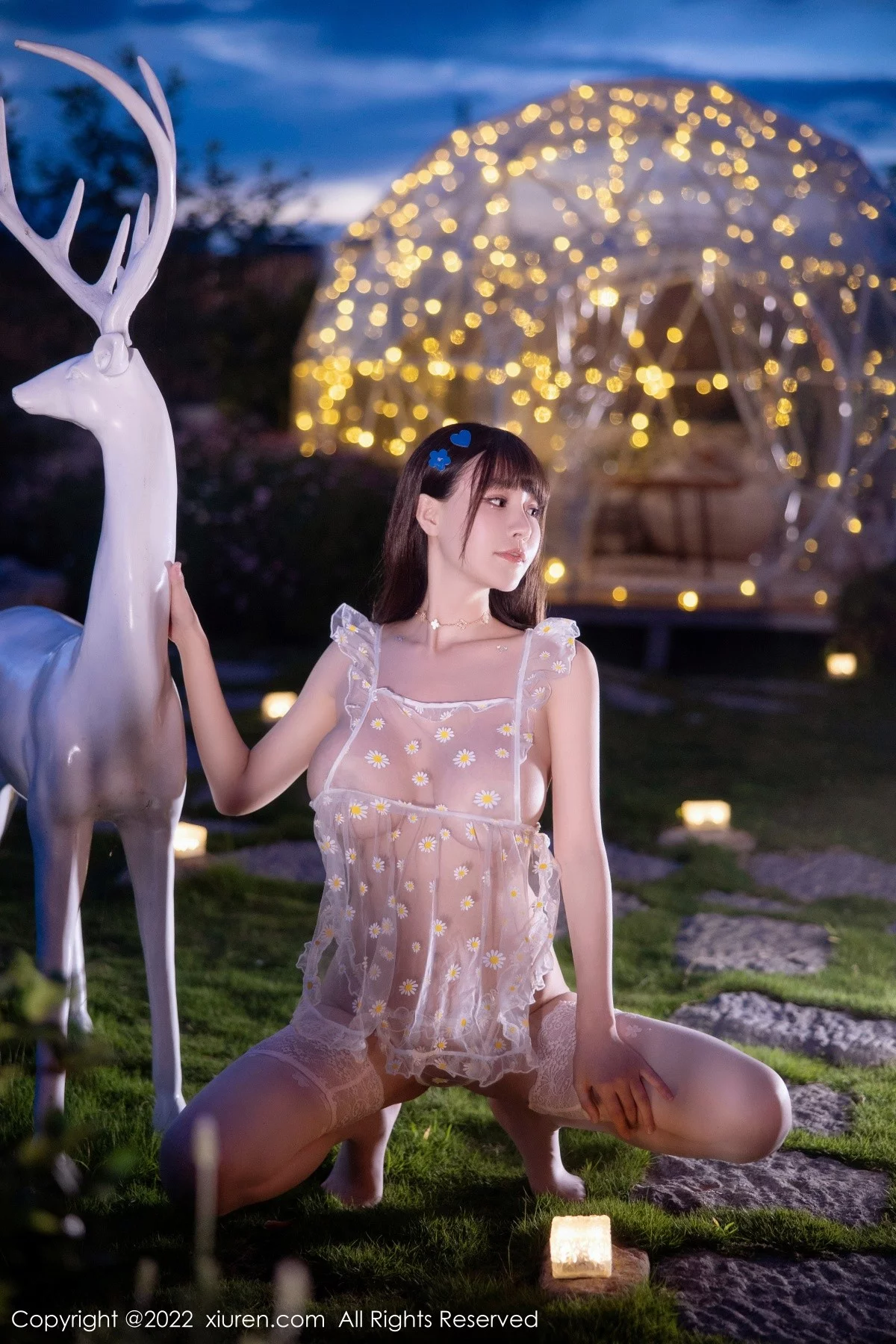 [[XiuRen秀人网]秀人网]No.5358_女神朱可儿Flora大理旅拍户外白色轻透薄纱配蕾丝袜撩人诱惑写真73P