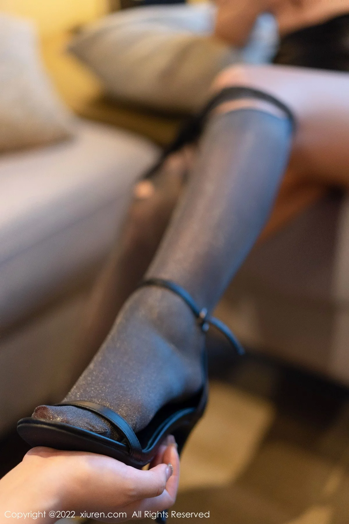 [[XiuRen秀人网]秀人网]No.5372_模特张思允Nice性感白T配黑短裙露超薄无内黑丝极致诱惑写真72P