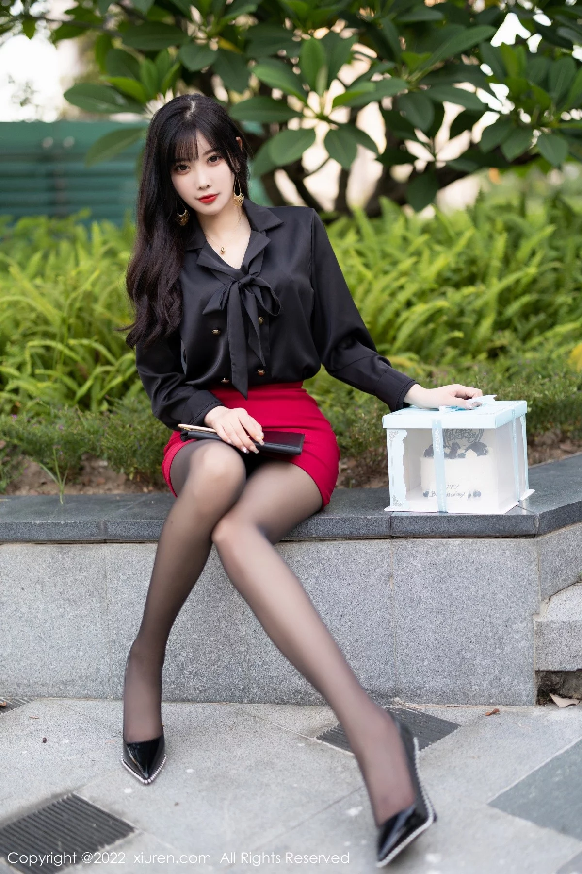 [[XiuRen秀人网]秀人网]No.5390_女神杨晨晨Yome半脱露轻透蕾丝内衣配超薄无内黑丝诱惑写真82P