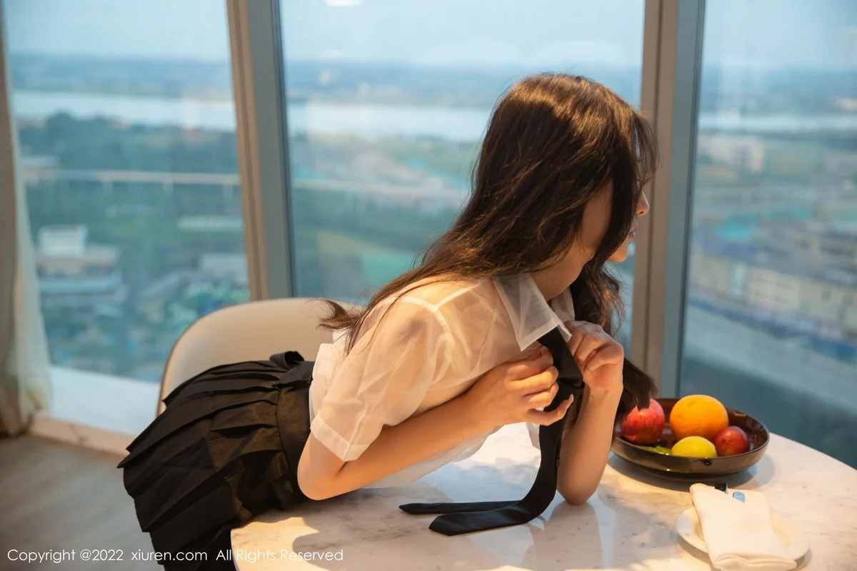 [[XiuRen秀人网]秀人网]No.5385_模特熊小诺性感轻透白T配黑色短裙露超薄无内黑丝极致诱惑写真72P