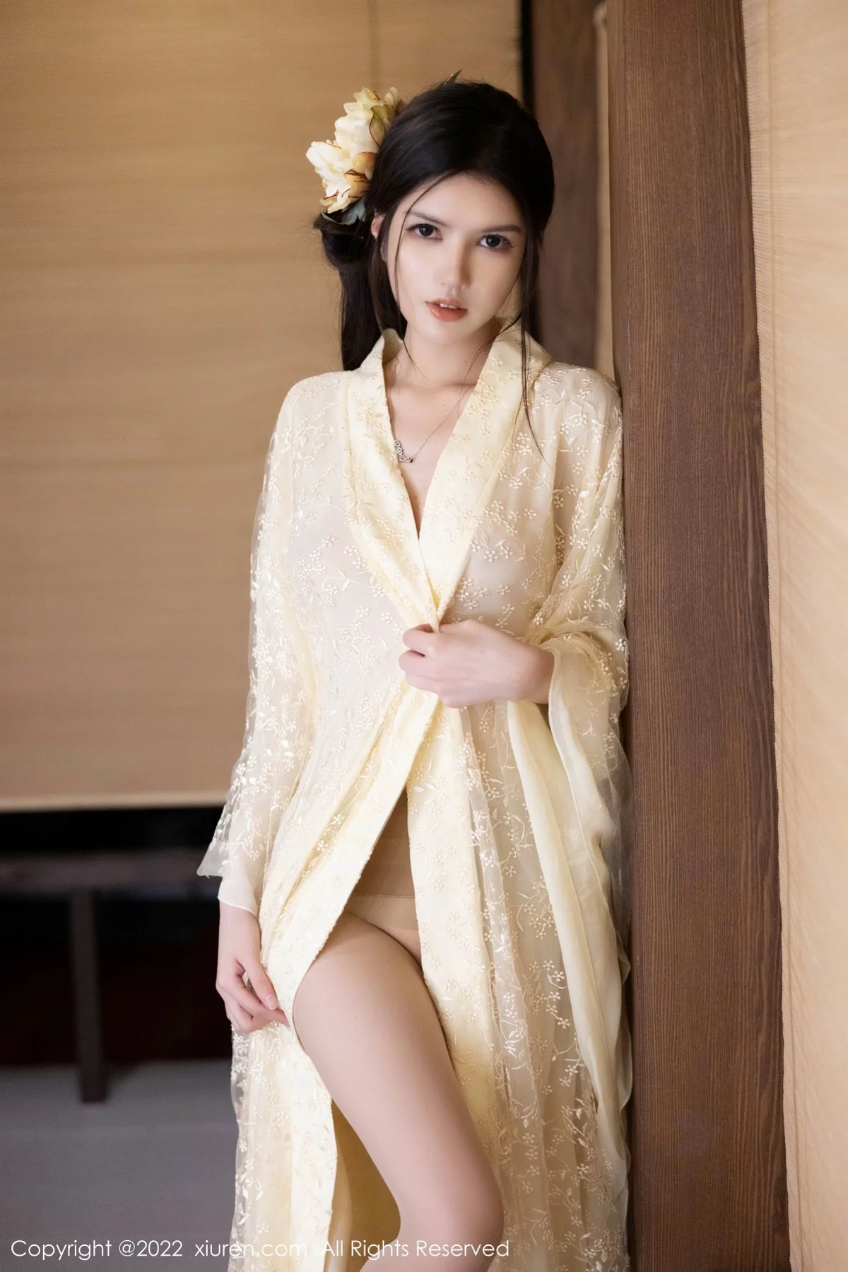 [[XiuRen秀人网]秀人网]No.5387_模特媛媛酱belle淡黄轻透古装服配超薄肉丝秀惹火身材诱惑写真60P