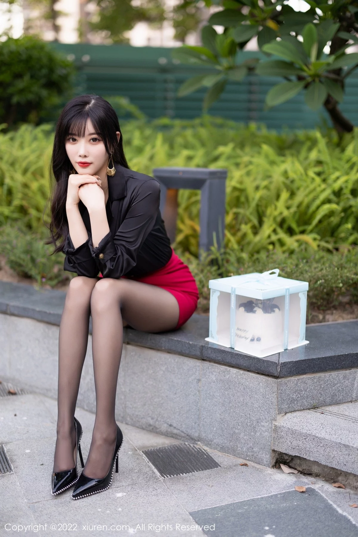 [[XiuRen秀人网]秀人网]No.5390_女神杨晨晨Yome半脱露轻透蕾丝内衣配超薄无内黑丝诱惑写真82P