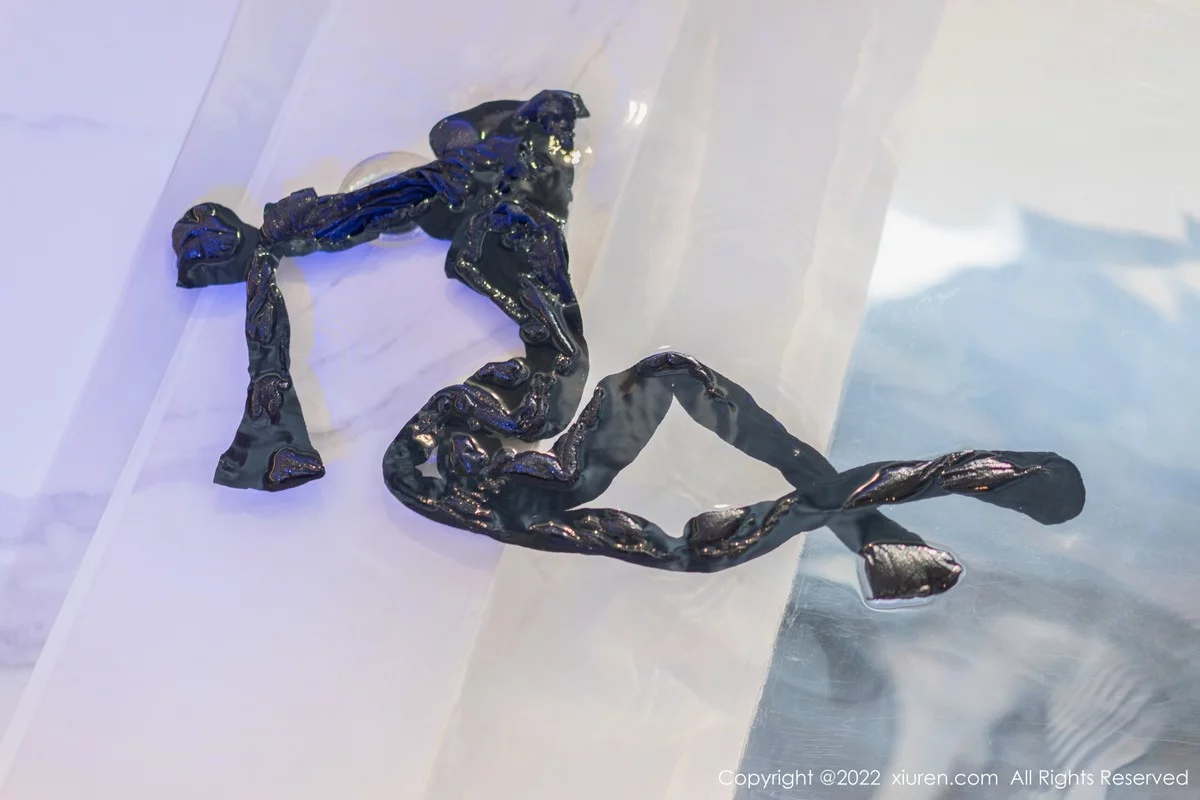 [[XiuRen秀人网]秀人网]No.5388_女神刘钰儿私房黑色网纱服配性感情趣内衣秀惹火身材诱惑写真82P