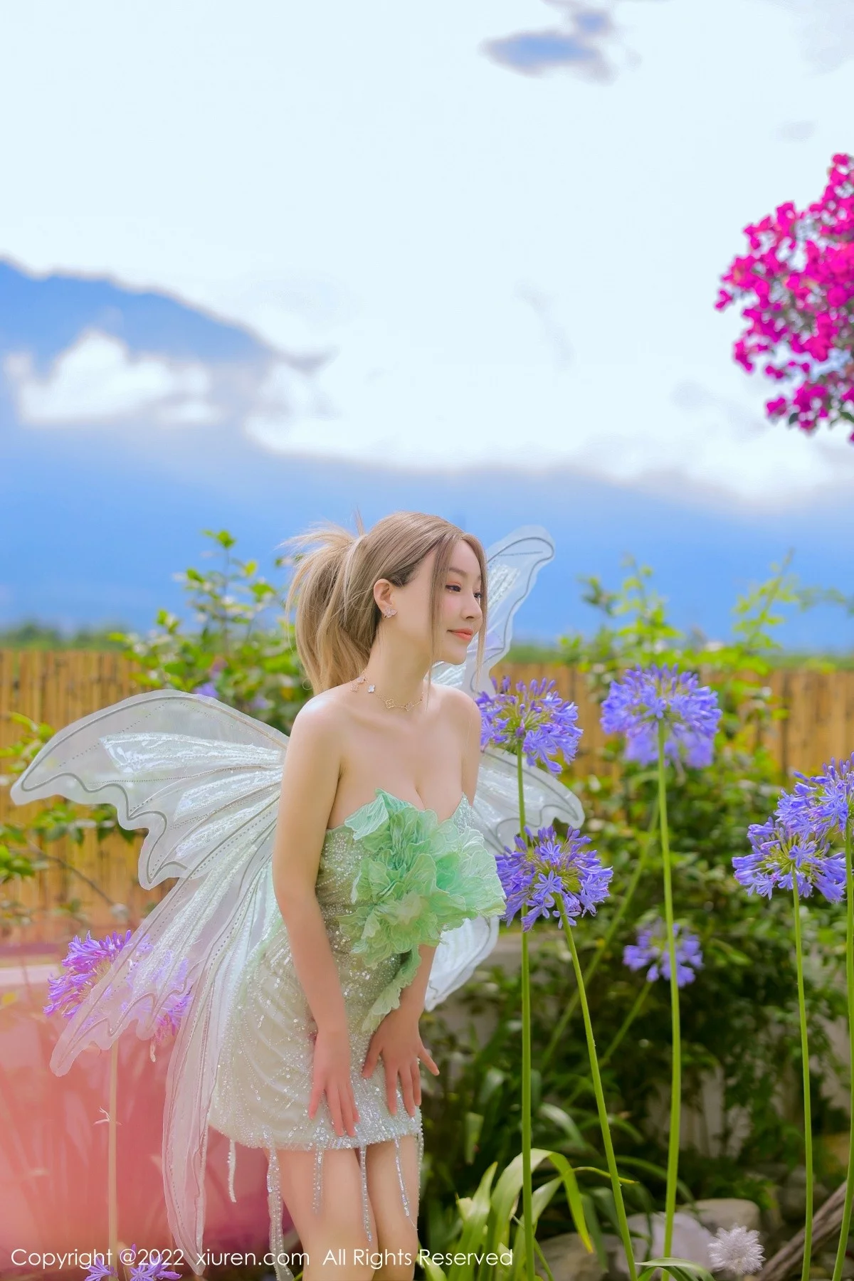 [[XiuRen秀人网]秀人网]No.5382_女神朱可儿Flora大理旅拍绿色精灵服饰低胸秀傲人豪乳诱惑写真68P