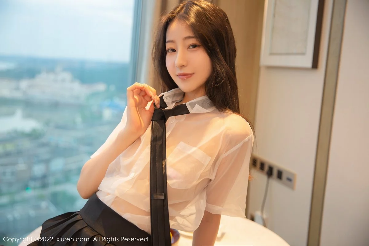 [[XiuRen秀人网]秀人网]No.5385_模特熊小诺性感轻透白T配黑色短裙露超薄无内黑丝极致诱惑写真72P