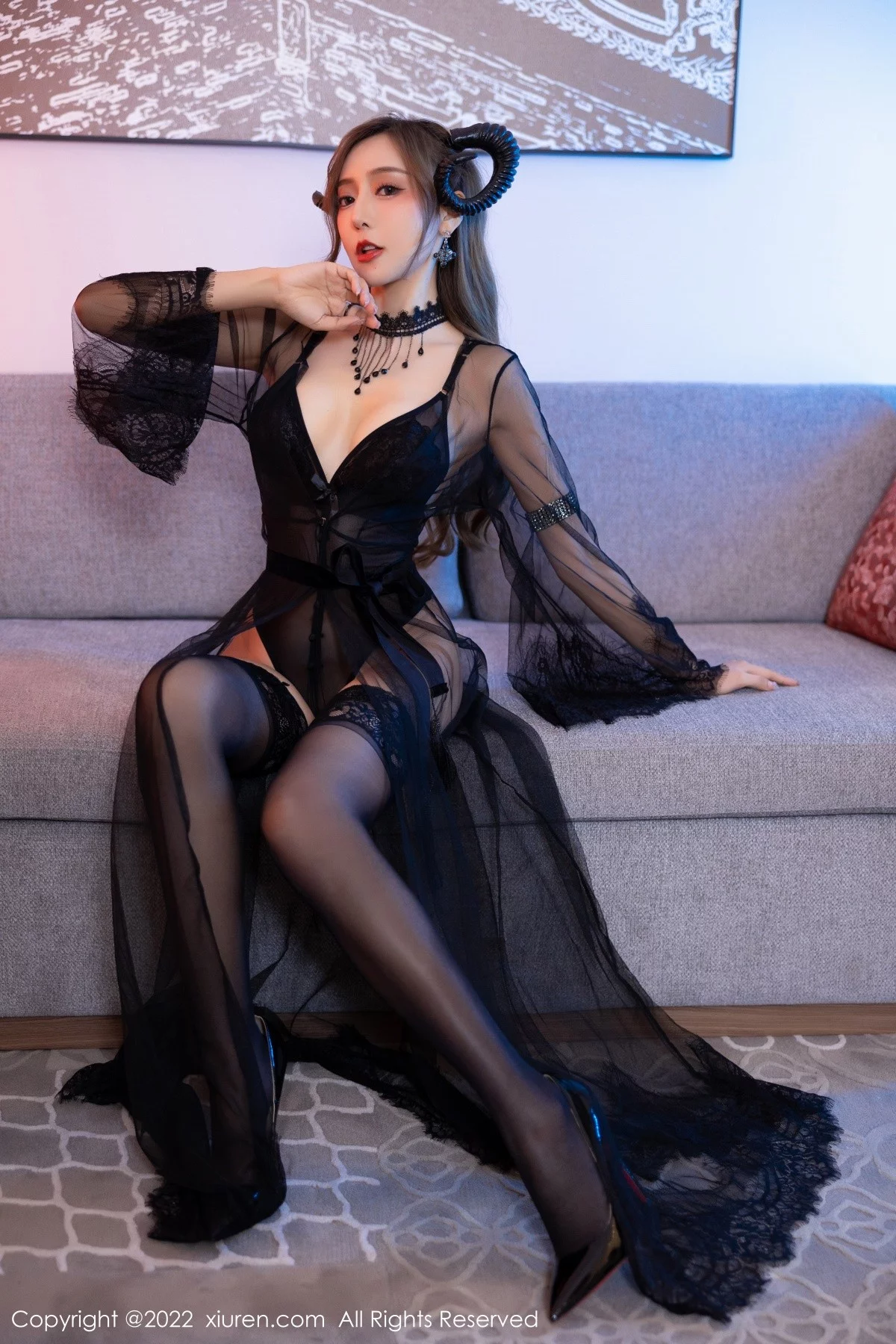 [[XiuRen秀人网]秀人网]No.5396_女神王馨瑶yanni私房性感轻透网纱配黑色蕾丝内衣完美诱惑写真82P