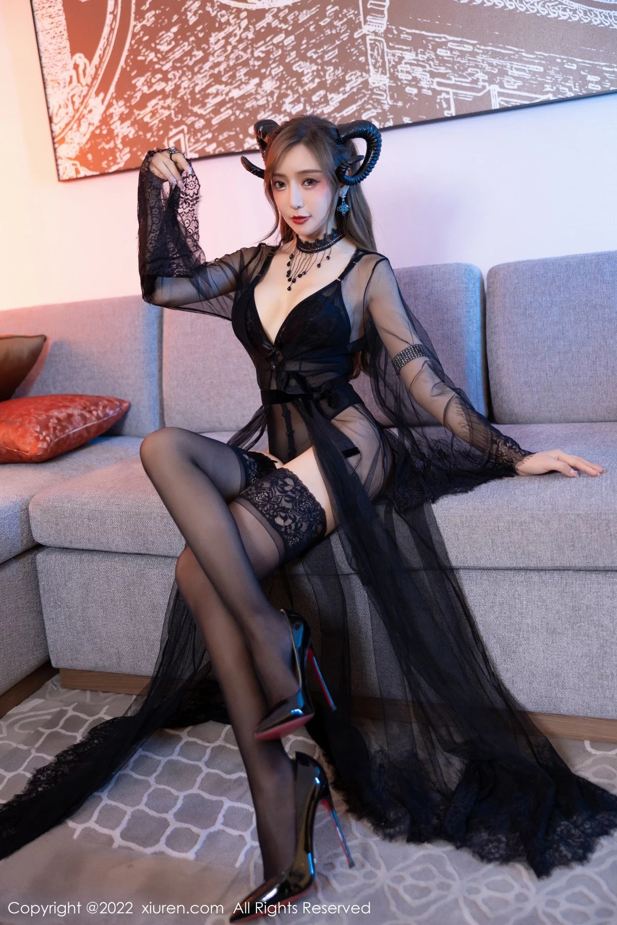 [[XiuRen秀人网]秀人网]No.5396_女神王馨瑶yanni私房性感轻透网纱配黑色蕾丝内衣完美诱惑写真82P