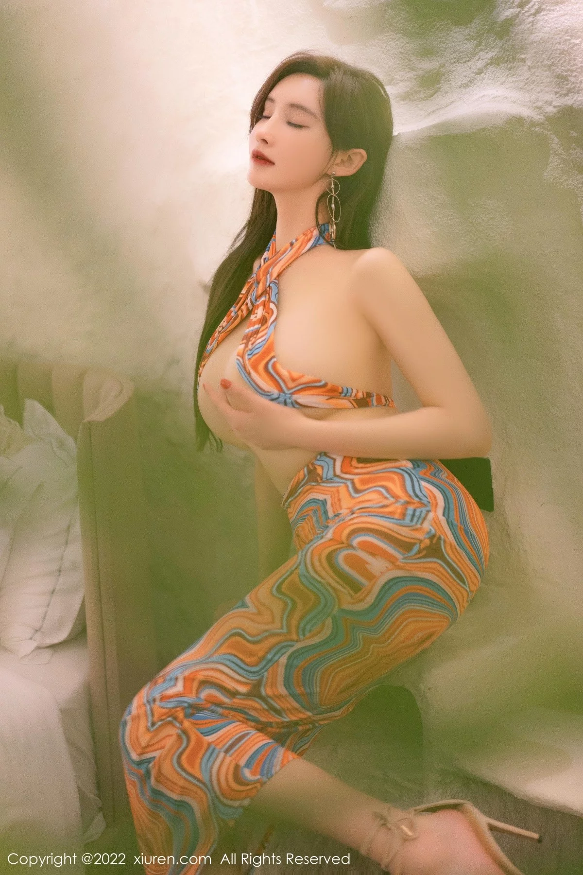 [[XiuRen秀人网]秀人网]No.5398_女神奶瓶土肥圆私房性感露肩开叉连衣长裙秀丰满身材诱惑写真71P