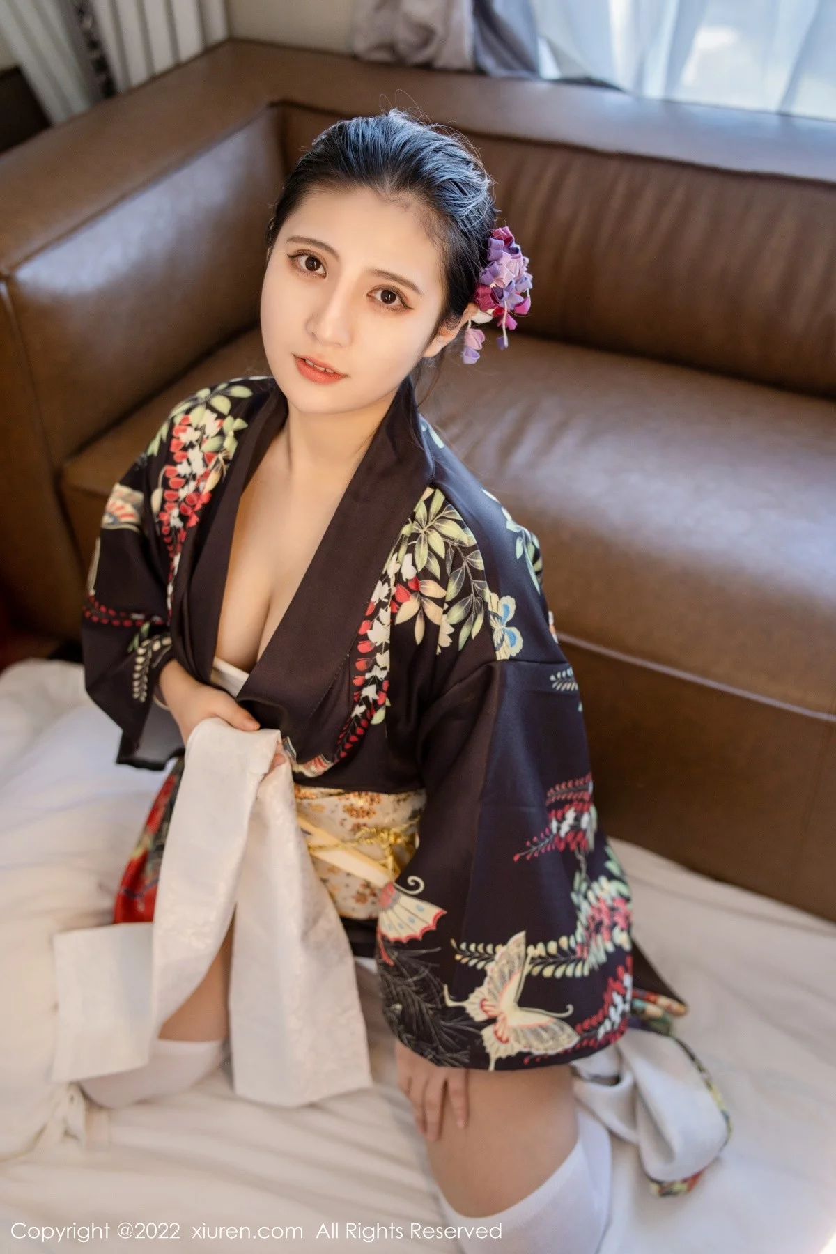 [[XiuRen秀人网]秀人网]No.5309_模特久久Aimee日系居家和服半脱露白色抹胸内衣秀豪乳诱惑写真62P