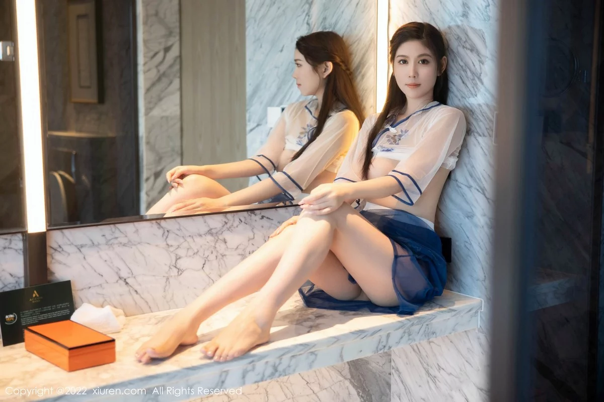 [[XiuRen秀人网]秀人网]No.5401_模特李雅柔182CM白色轻透古装服饰透视秀惹火身材诱惑写真60P