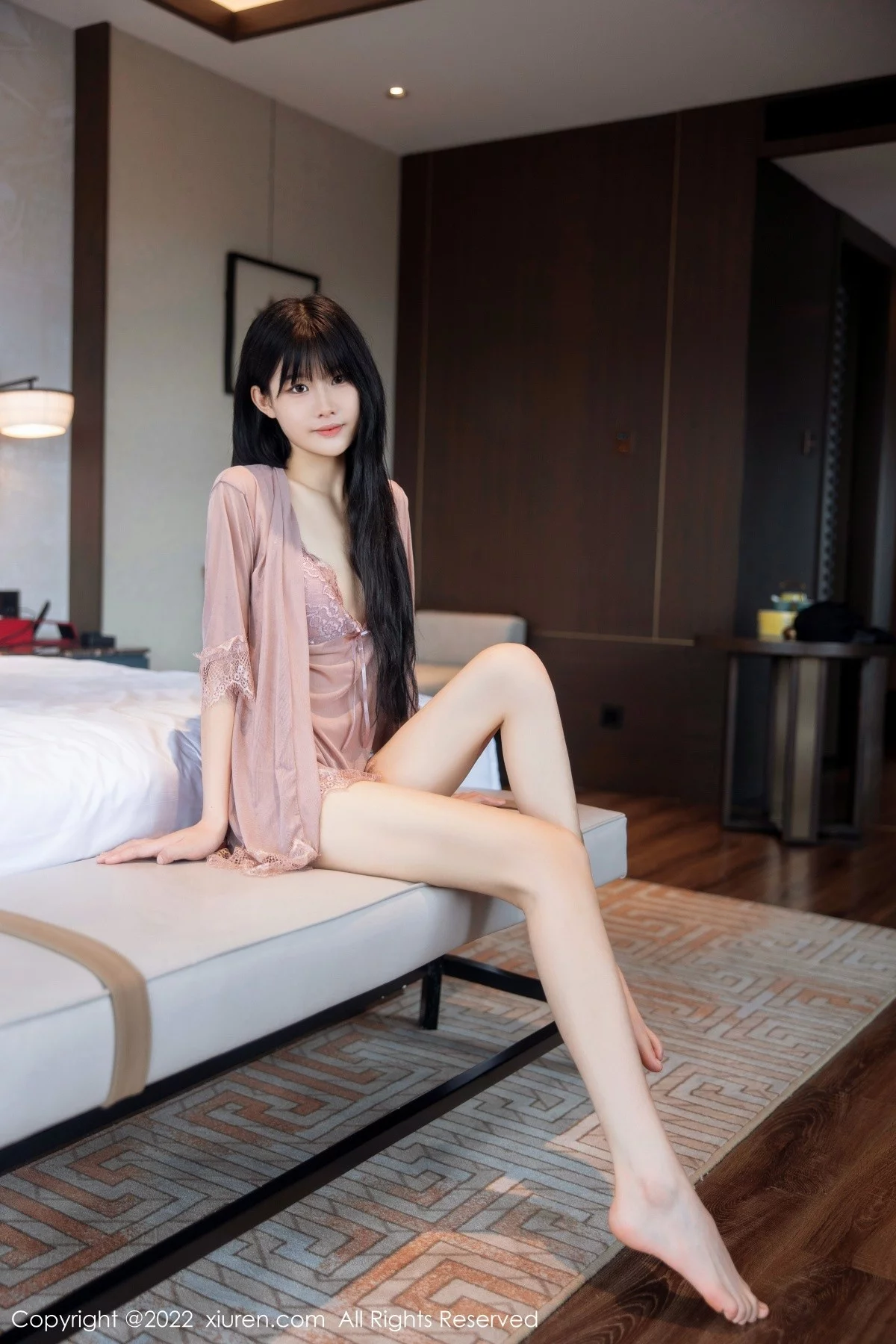 [[XiuRen秀人网]秀人网]No.5408_模特77qiqi私房淡紫睡衣透视秀完美身材性感美腿撩人诱惑写真69P