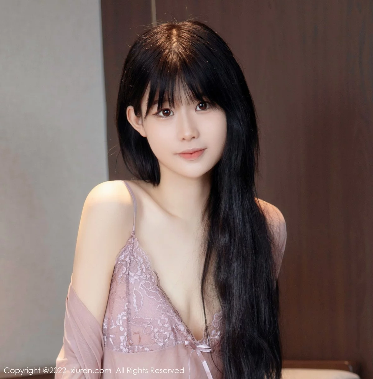 [[XiuRen秀人网]秀人网]No.5408_模特77qiqi私房淡紫睡衣透视秀完美身材性感美腿撩人诱惑写真69P