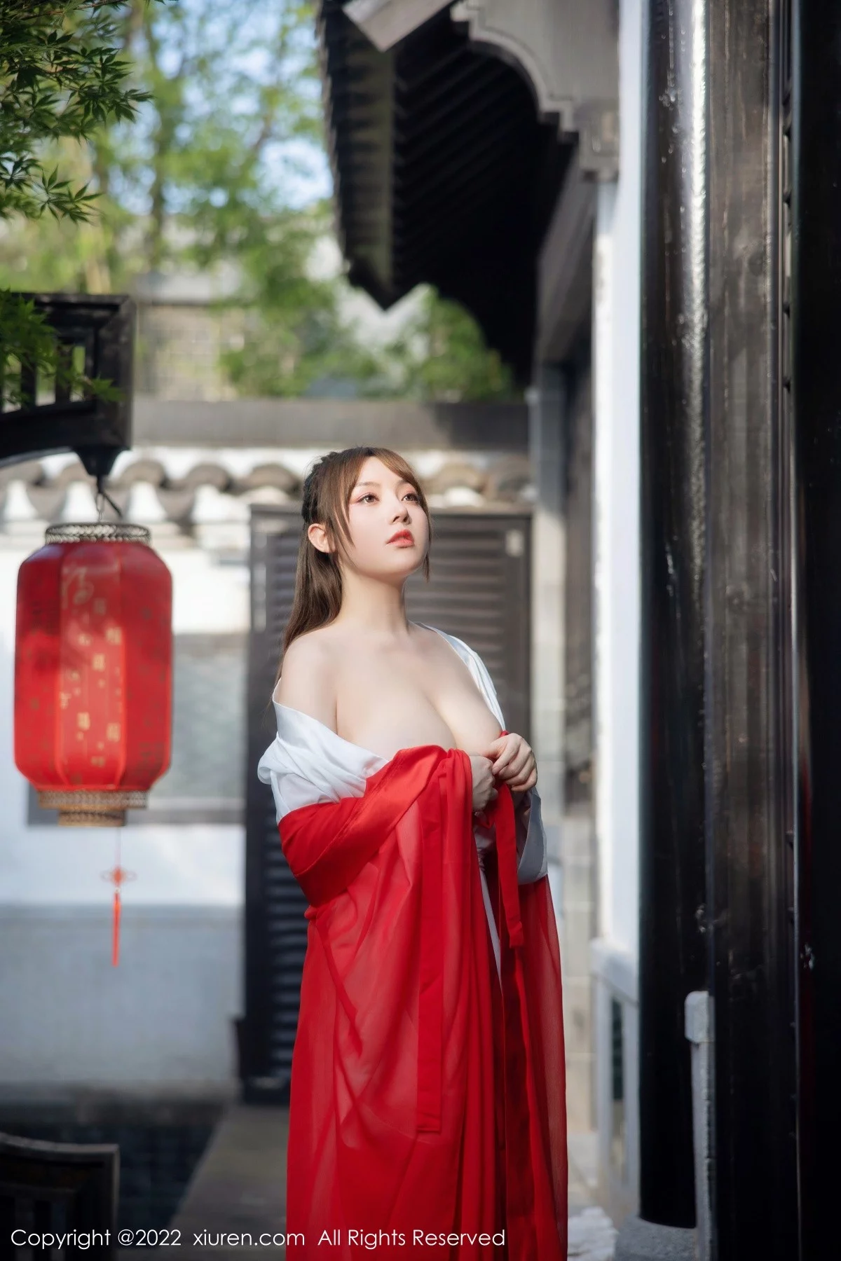 [[XiuRen秀人网]秀人网]No.5414_模特豆瓣酱性感红色唐韵古装服饰半脱露傲人豪乳惹火诱惑写真80P