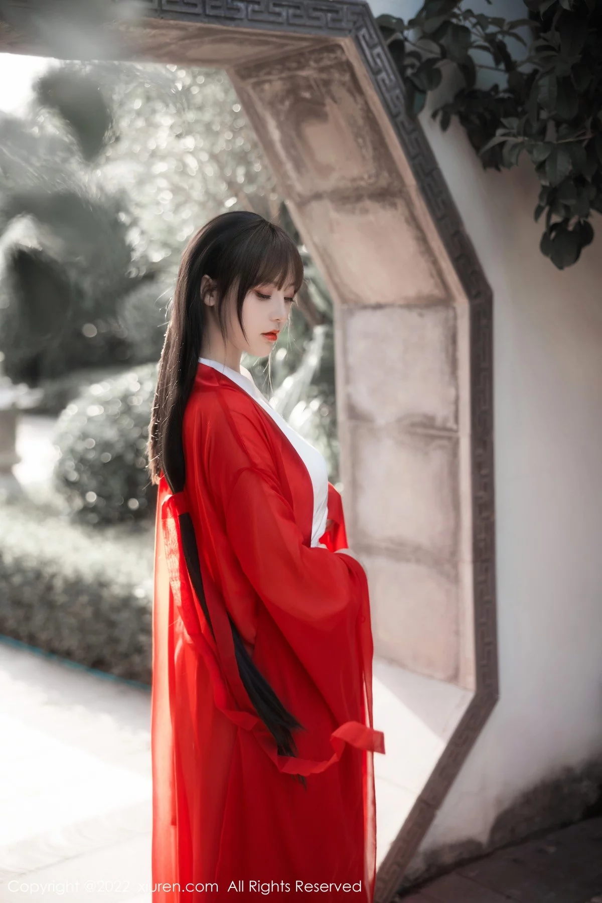 [[XiuRen秀人网]秀人网]No.5414_模特豆瓣酱性感红色唐韵古装服饰半脱露傲人豪乳惹火诱惑写真80P