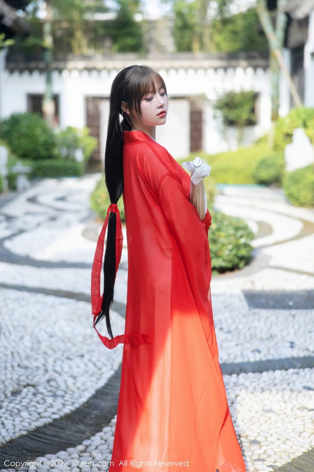 [[XiuRen秀人网]秀人网]No.5414_模特豆瓣酱性感红色唐韵古装服饰半脱露傲人豪乳惹火诱惑写真80P